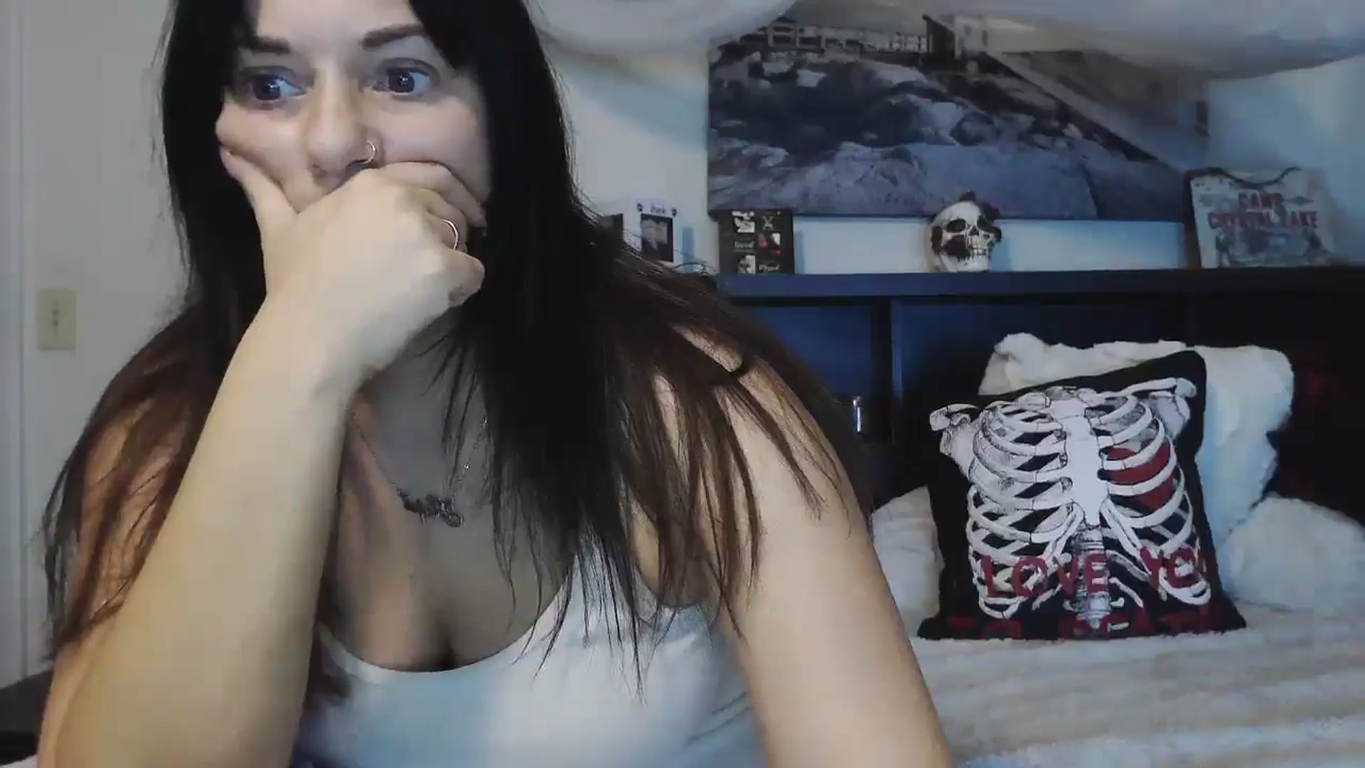 Gallery image thumbnail from CrystalLake's myfreecams stream on, 07/16/2024, 06:51 image 17 of 20