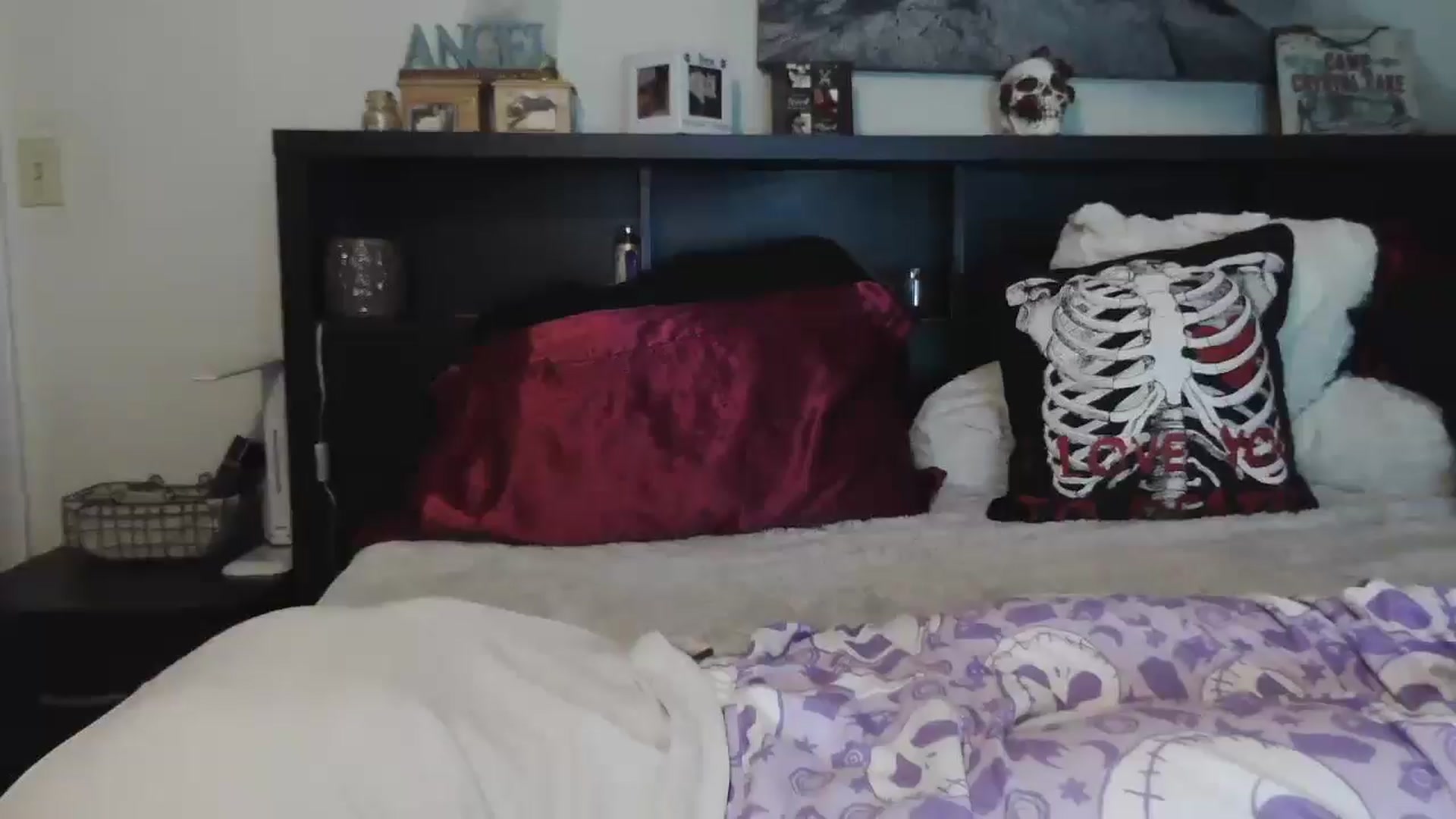 Gallery image thumbnail from CrystalLake's myfreecams stream on, 07/16/2024, 06:51 image 18 of 20