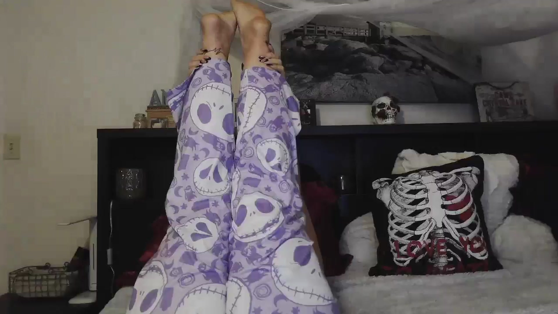 Gallery image thumbnail from CrystalLake's myfreecams stream on, 07/16/2024, 06:51 image 13 of 20
