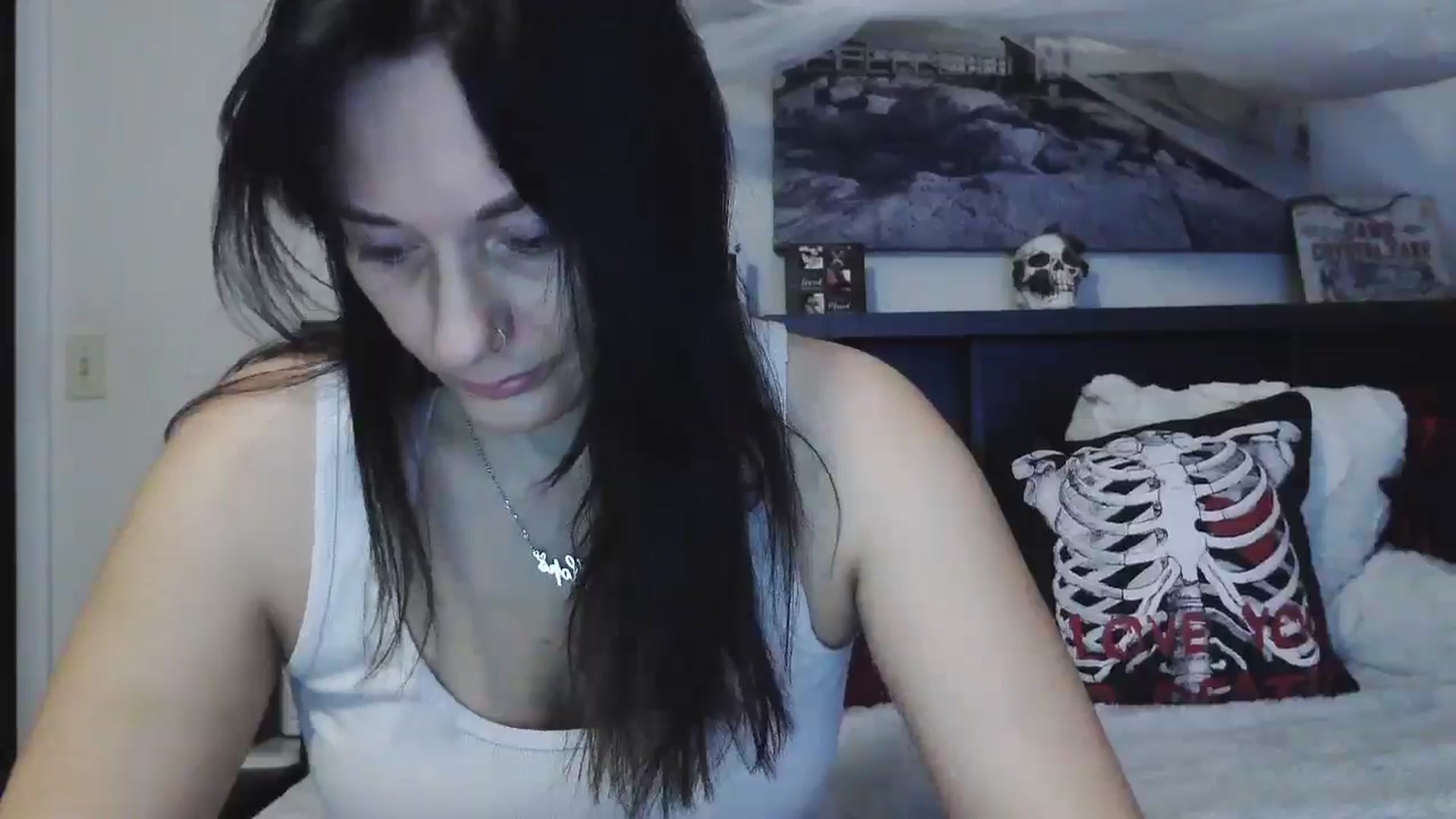 Gallery image thumbnail from CrystalLake's myfreecams stream on, 07/16/2024, 06:51 image 14 of 20