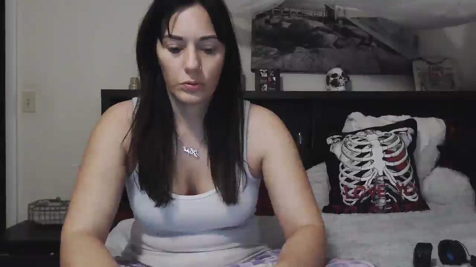 Gallery image thumbnail from CrystalLake's myfreecams stream on, 07/16/2024, 07:20 image 18 of 20