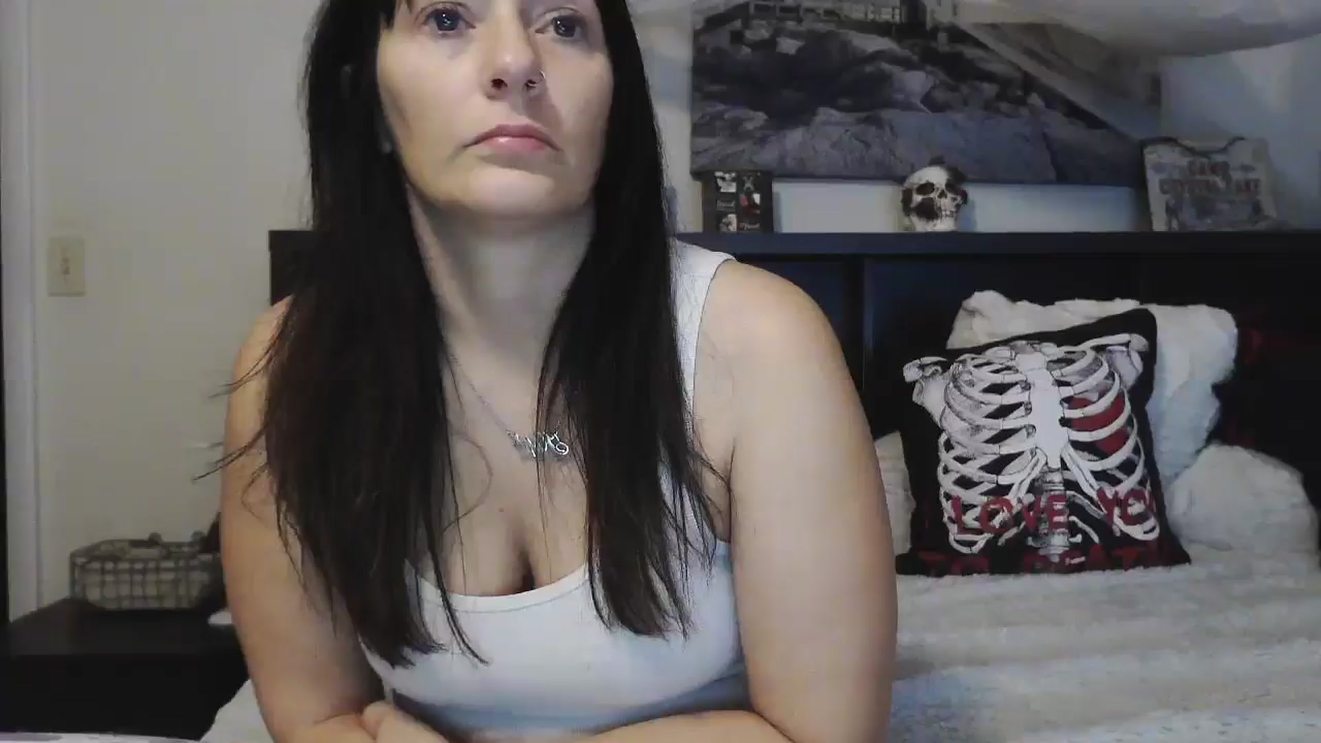 Gallery image thumbnail from CrystalLake's myfreecams stream on, 07/16/2024, 07:20 image 14 of 20