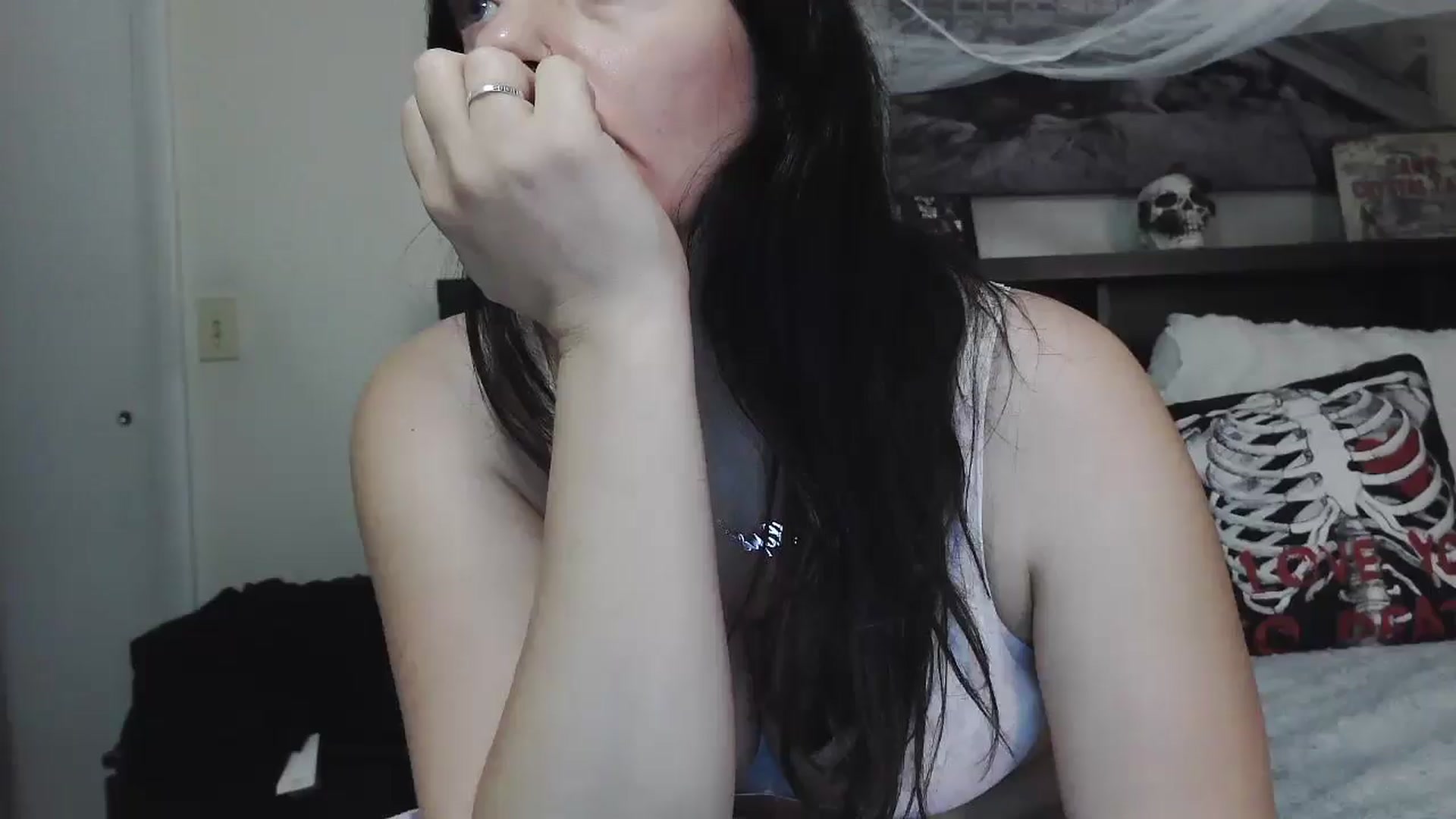 Gallery image thumbnail from CrystalLake's myfreecams stream on, 07/19/2024, 07:20 image 9 of 20