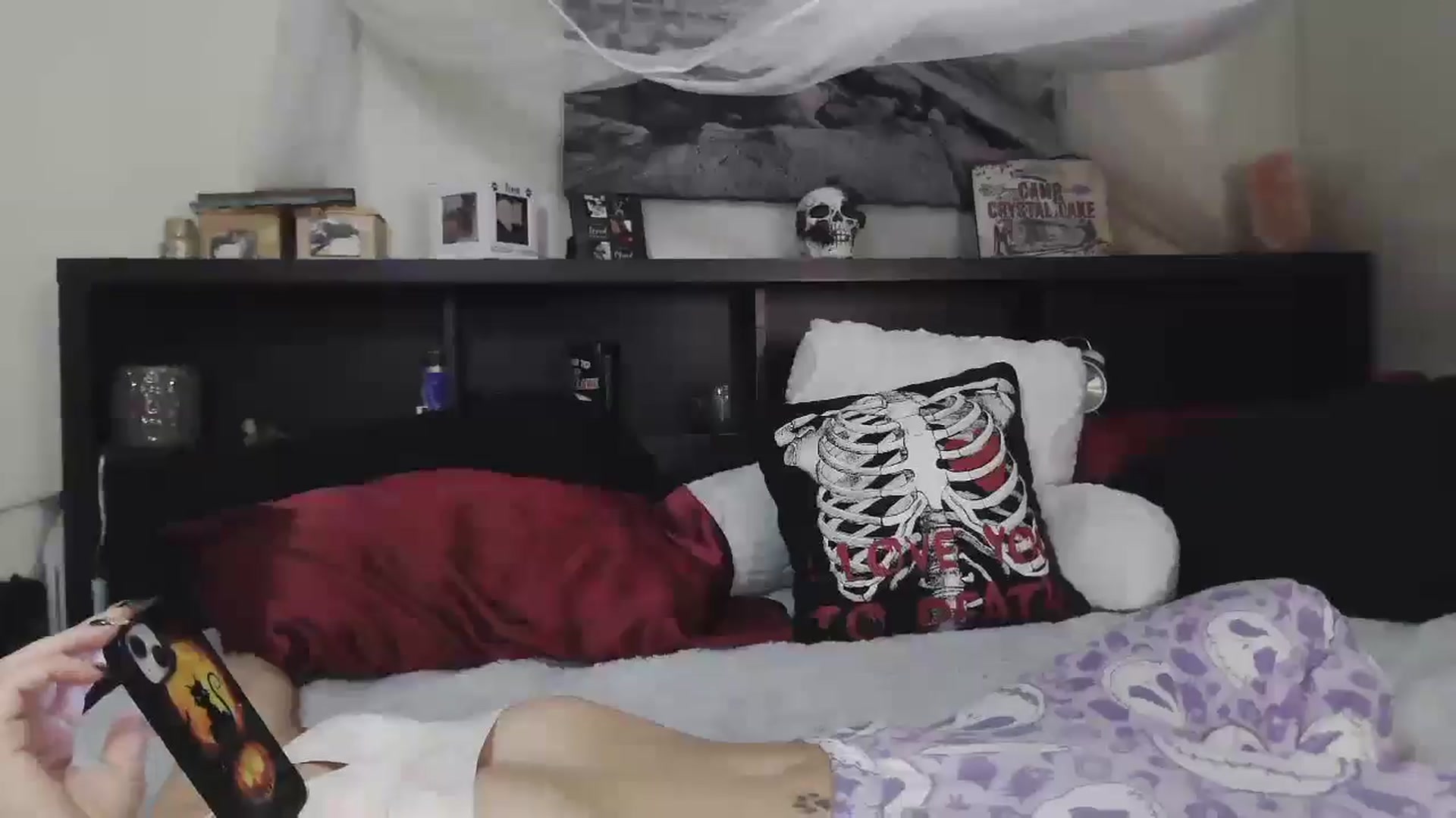 Gallery image thumbnail from CrystalLake's myfreecams stream on, 07/19/2024, 08:45 image 7 of 20