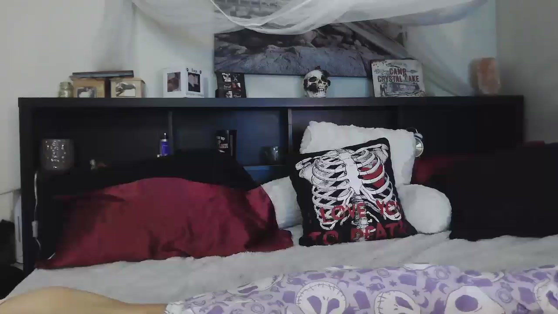 Gallery image thumbnail from CrystalLake's myfreecams stream on, 07/19/2024, 08:45 image 5 of 20