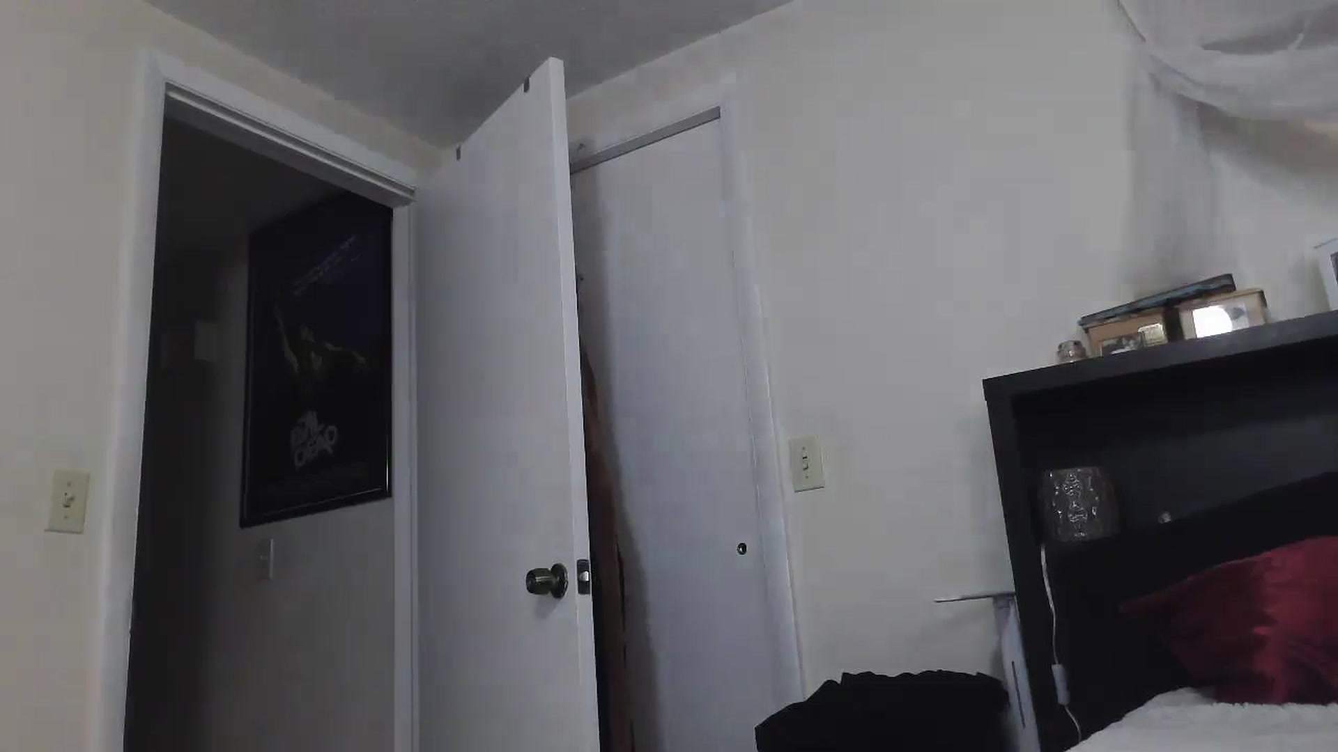 Gallery image thumbnail from CrystalLake's myfreecams stream on, 07/19/2024, 08:45 image 12 of 20