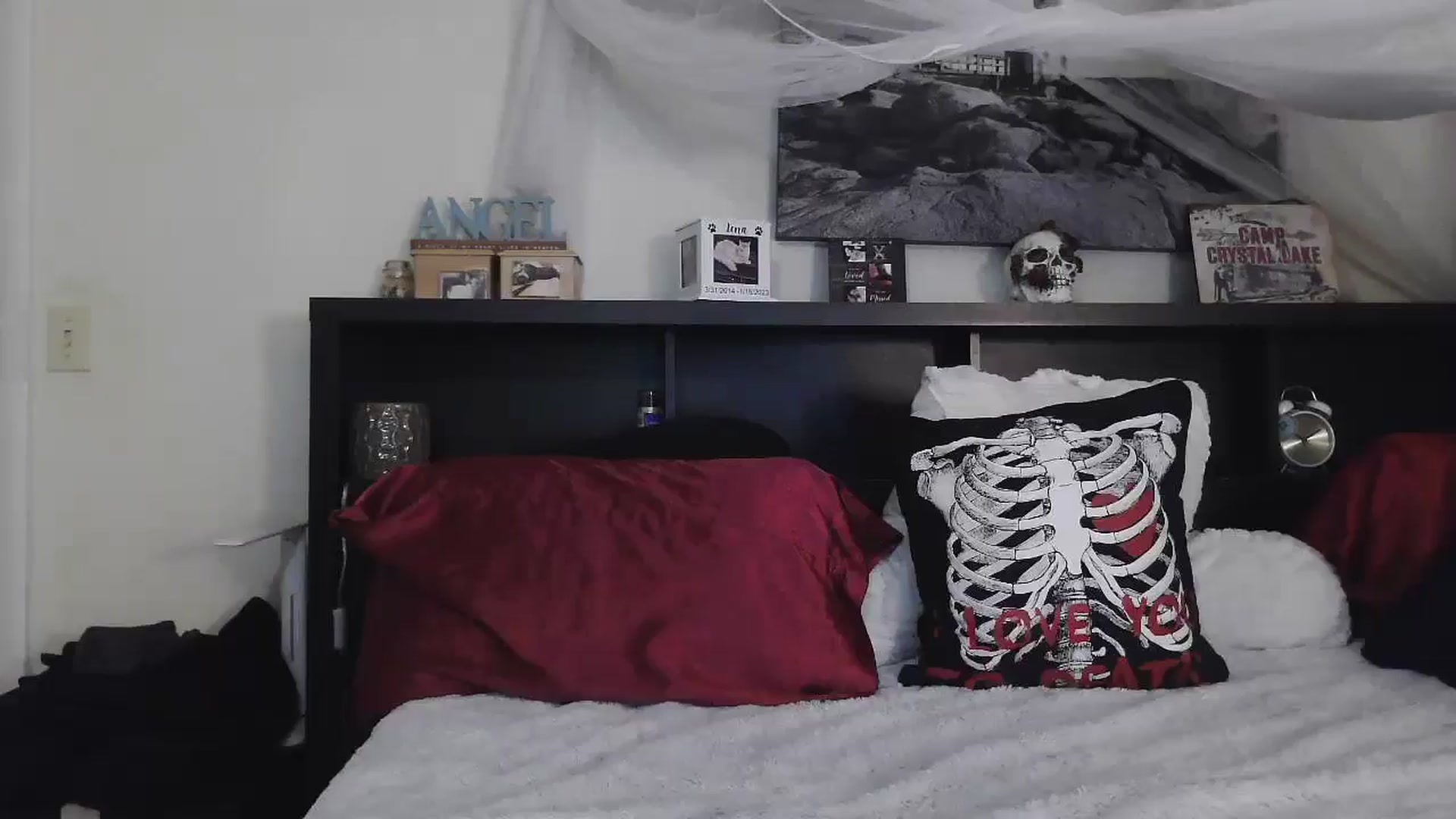 Gallery image thumbnail from CrystalLake's myfreecams stream on, 07/20/2024, 07:37 image 20 of 20