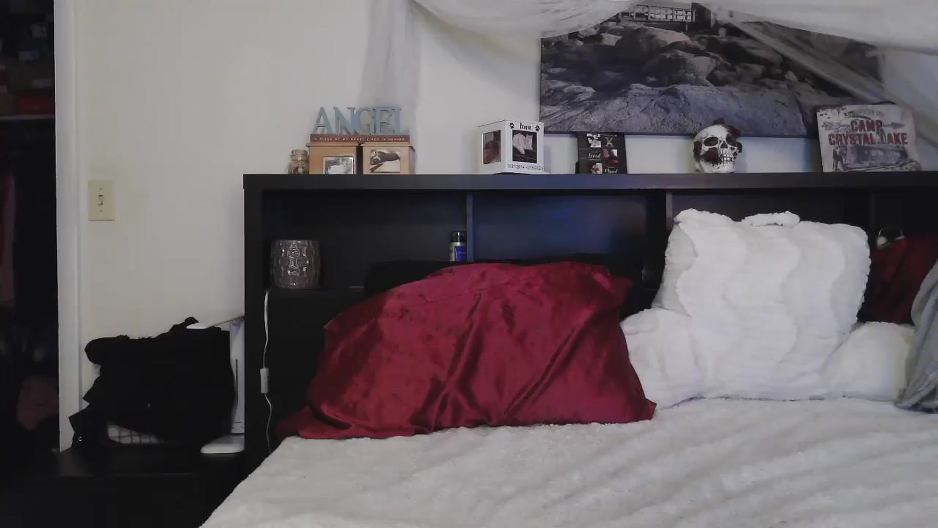Gallery image thumbnail from CrystalLake's myfreecams stream on, 07/22/2024, 06:54 image 11 of 20