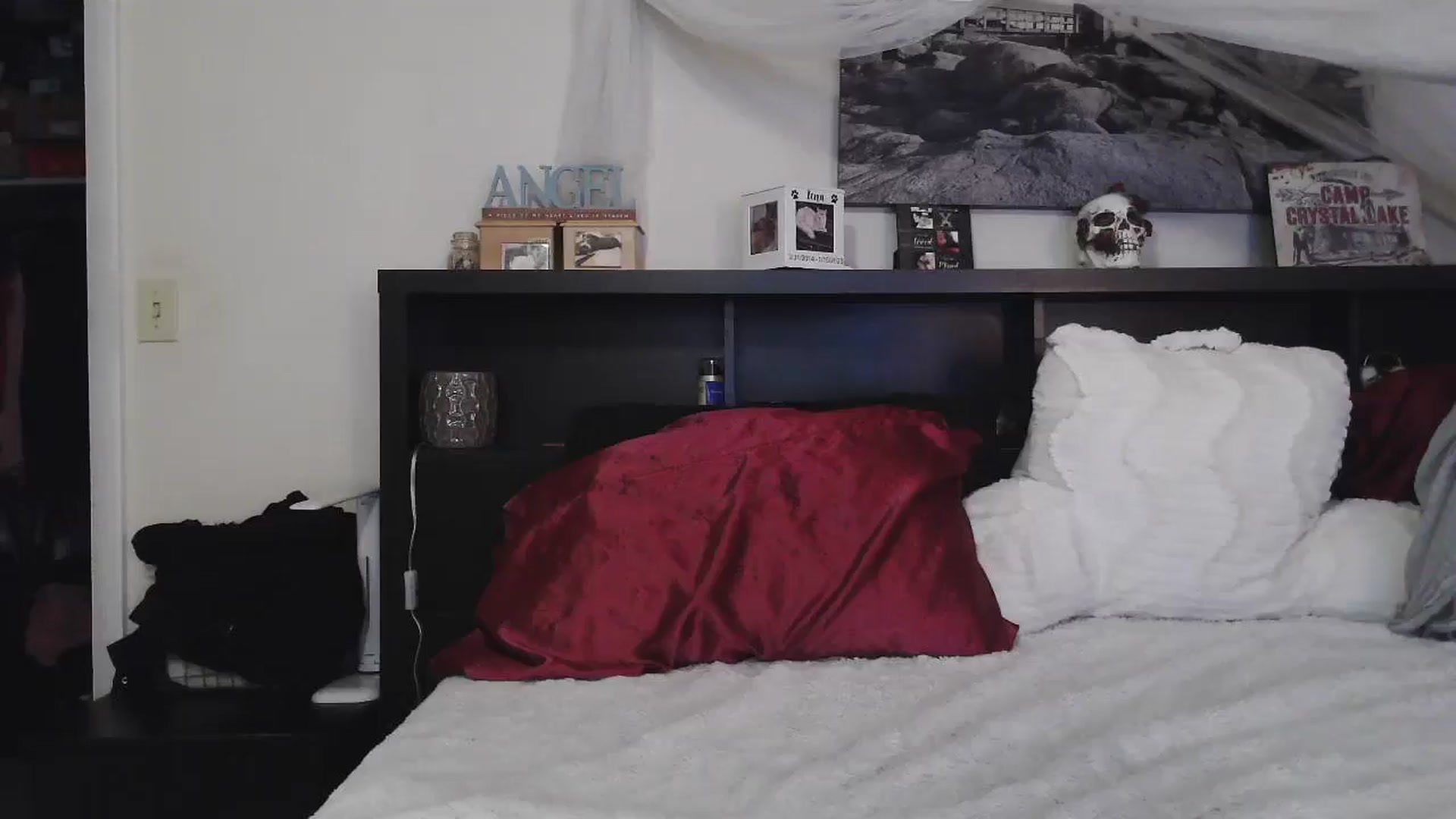 Gallery image thumbnail from CrystalLake's myfreecams stream on, 07/22/2024, 06:54 image 10 of 20