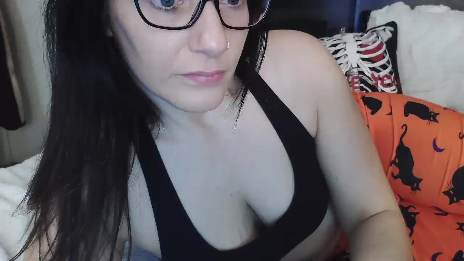 Gallery image thumbnail from CrystalLake's myfreecams stream on, 07/23/2024, 06:10 image 4 of 20