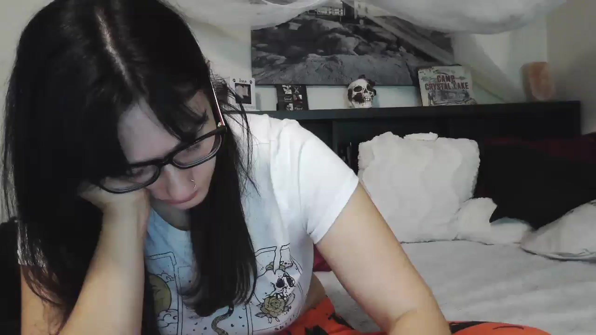 Gallery image thumbnail from CrystalLake's myfreecams stream on, 07/23/2024, 09:04 image 7 of 20
