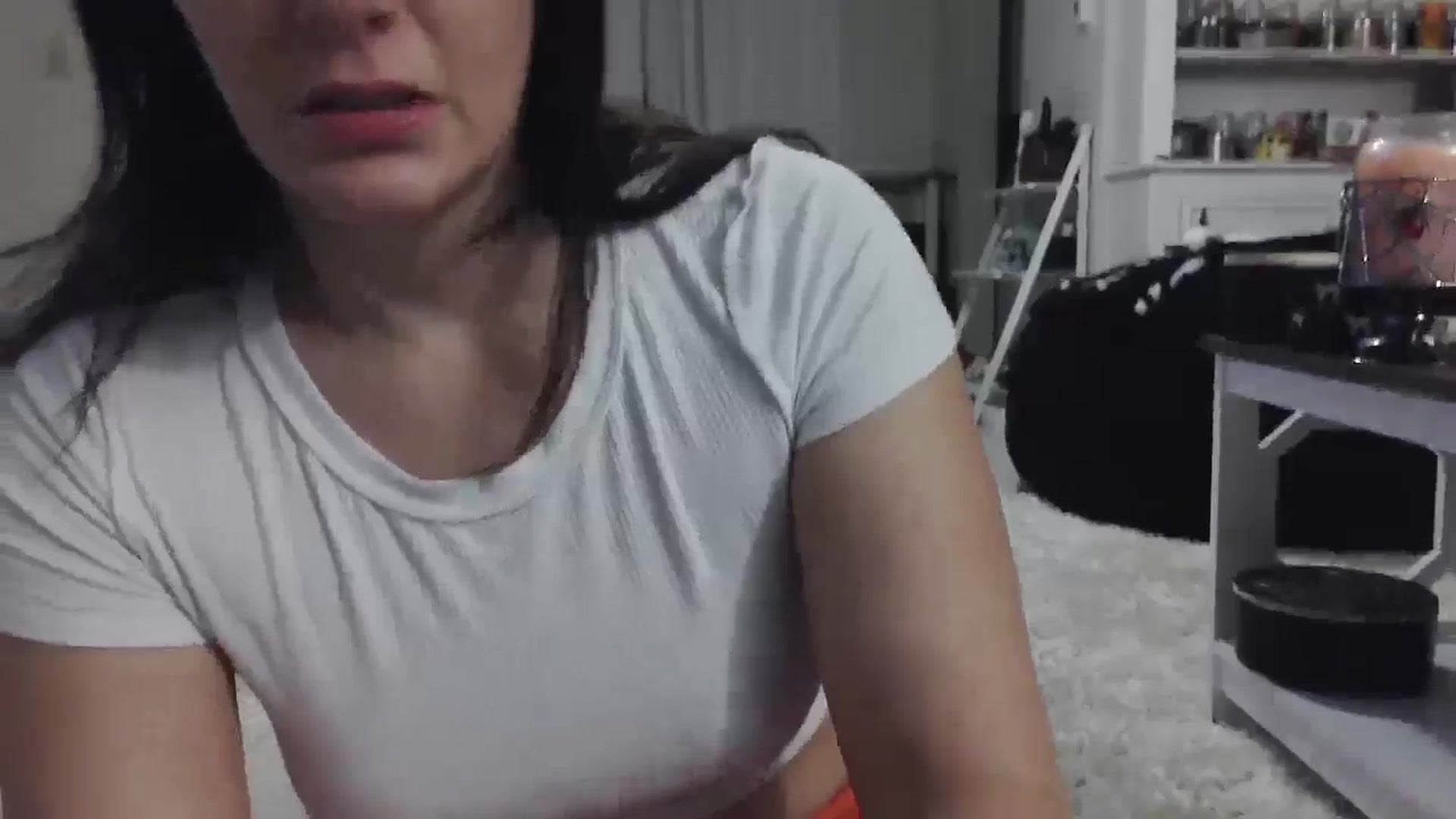 Gallery image thumbnail from CrystalLake's myfreecams stream on, 07/24/2024, 06:30 image 17 of 20