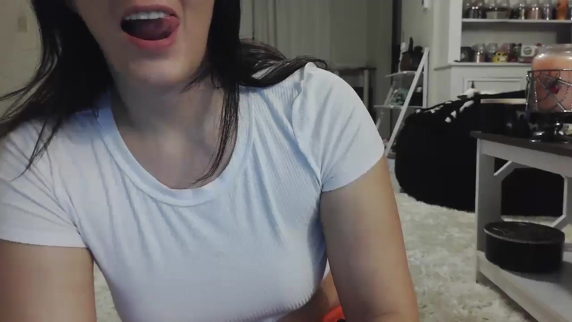 Gallery image thumbnail from CrystalLake's myfreecams stream on, 07/24/2024, 06:30 image 16 of 20