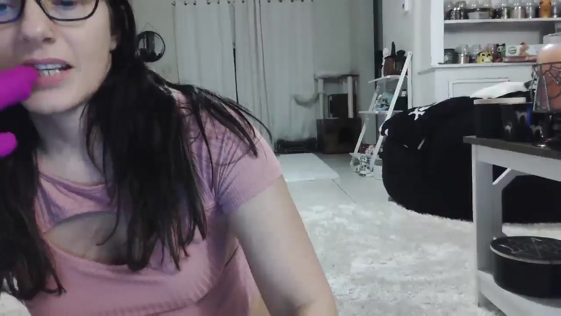 Gallery image thumbnail from CrystalLake's myfreecams stream on, 07/25/2024, 06:15 image 18 of 20