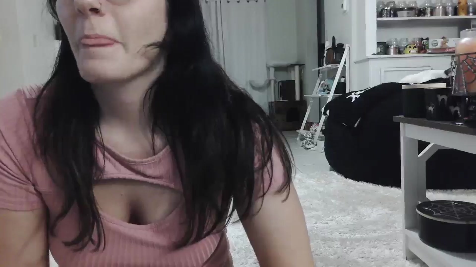 Gallery image thumbnail from CrystalLake's myfreecams stream on, 07/25/2024, 06:15 image 19 of 20