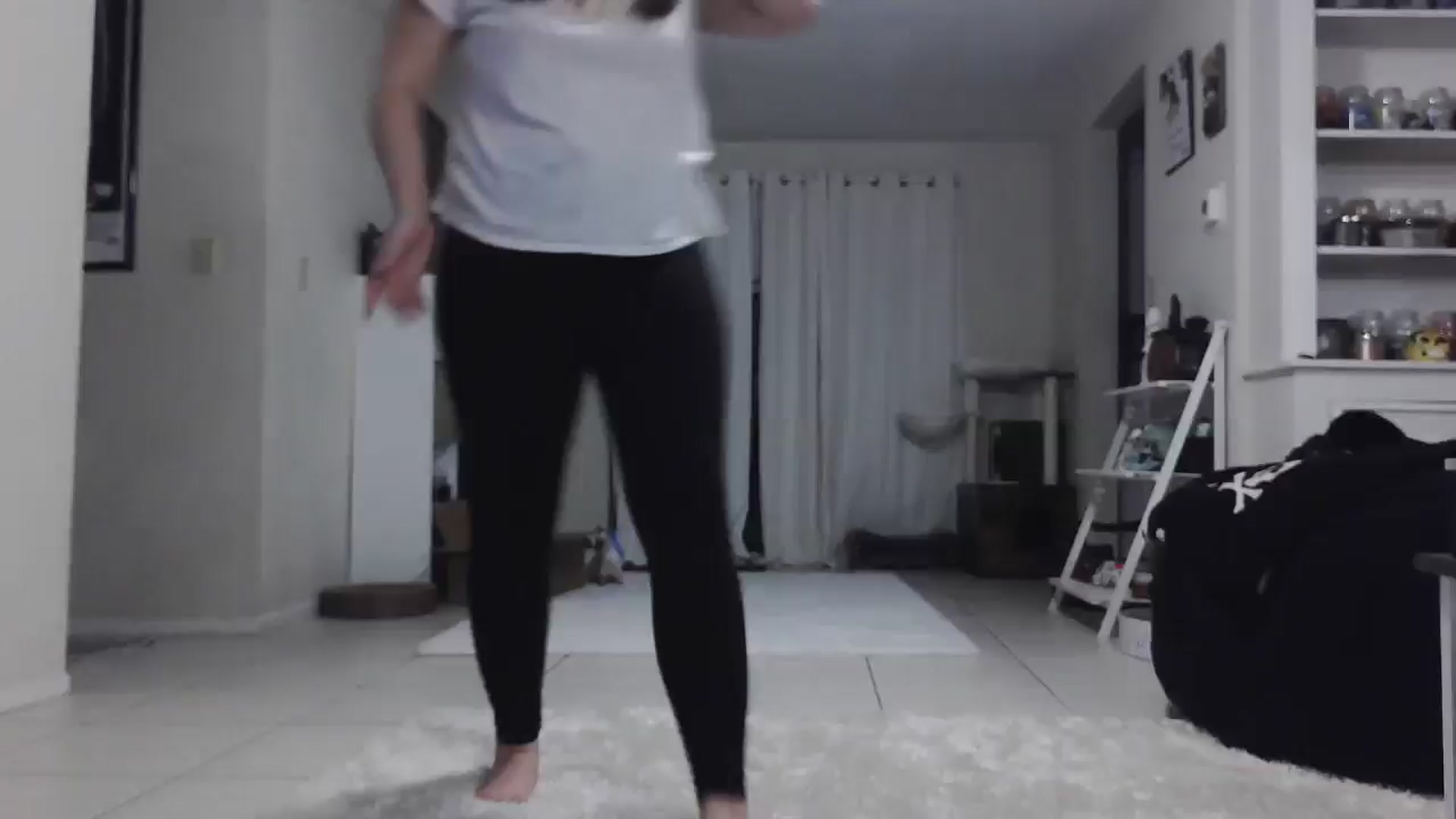 Gallery image thumbnail from CrystalLake's myfreecams stream on, 07/26/2024, 06:44 image 1 of 20