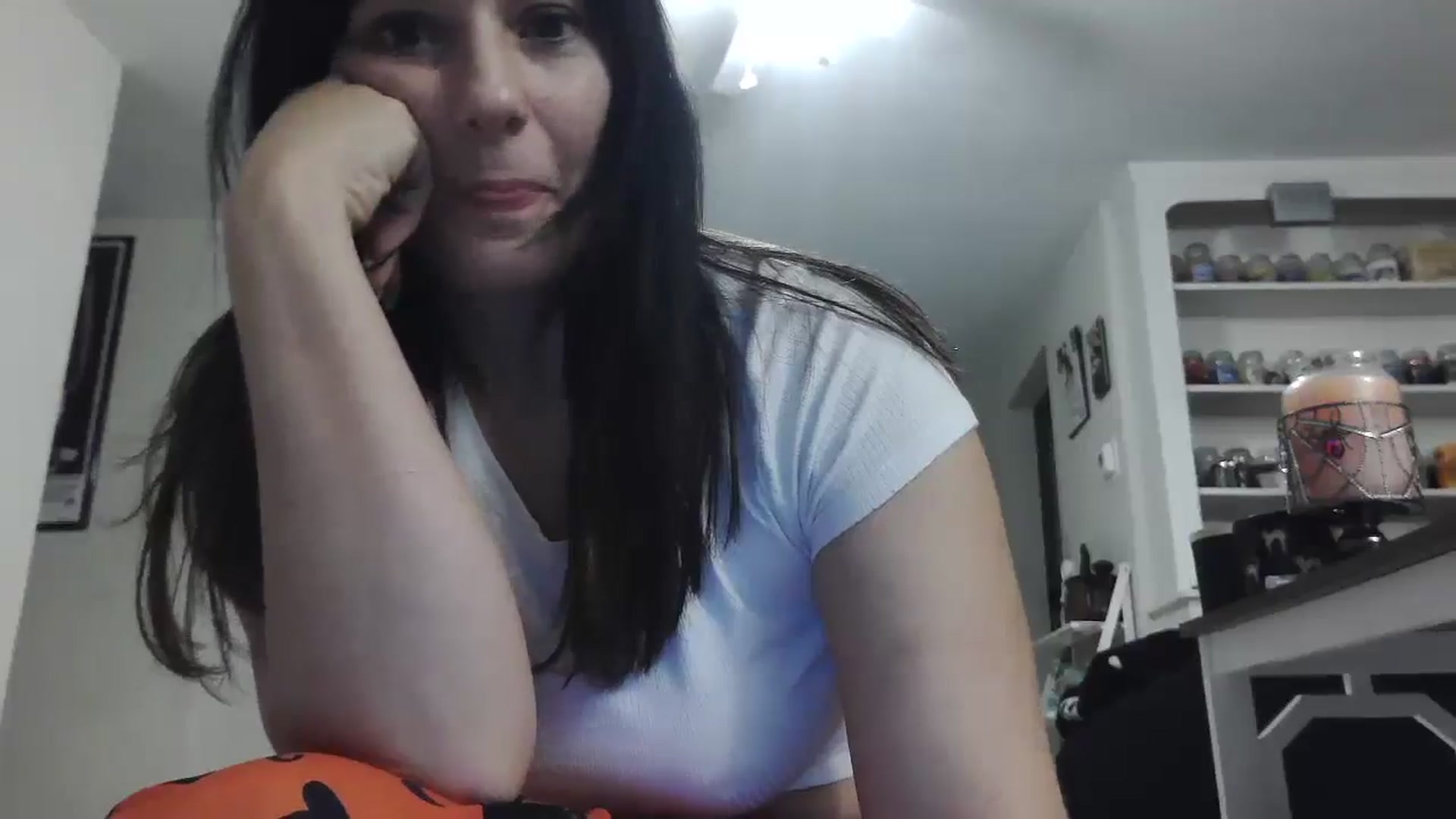 Gallery image thumbnail from CrystalLake's myfreecams stream on, 07/27/2024, 07:19 image 8 of 20
