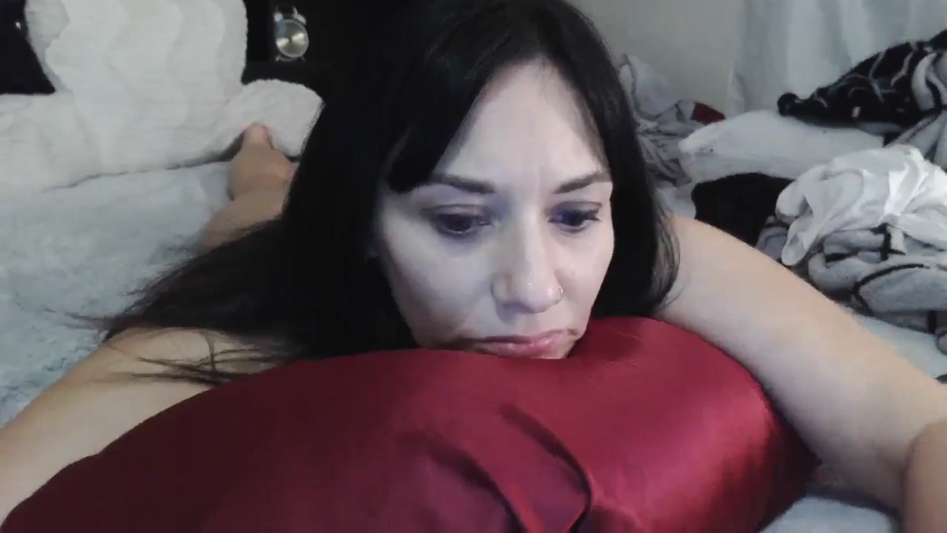 Gallery image thumbnail from CrystalLake's myfreecams stream on, 07/27/2024, 07:42 image 16 of 20