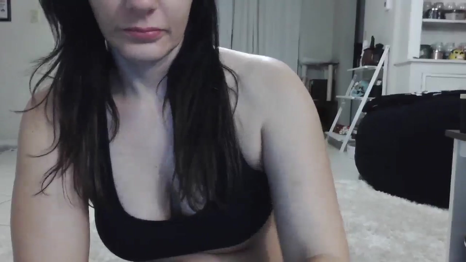 Gallery image thumbnail from CrystalLake's myfreecams stream on, 07/28/2024, 06:24 image 11 of 20