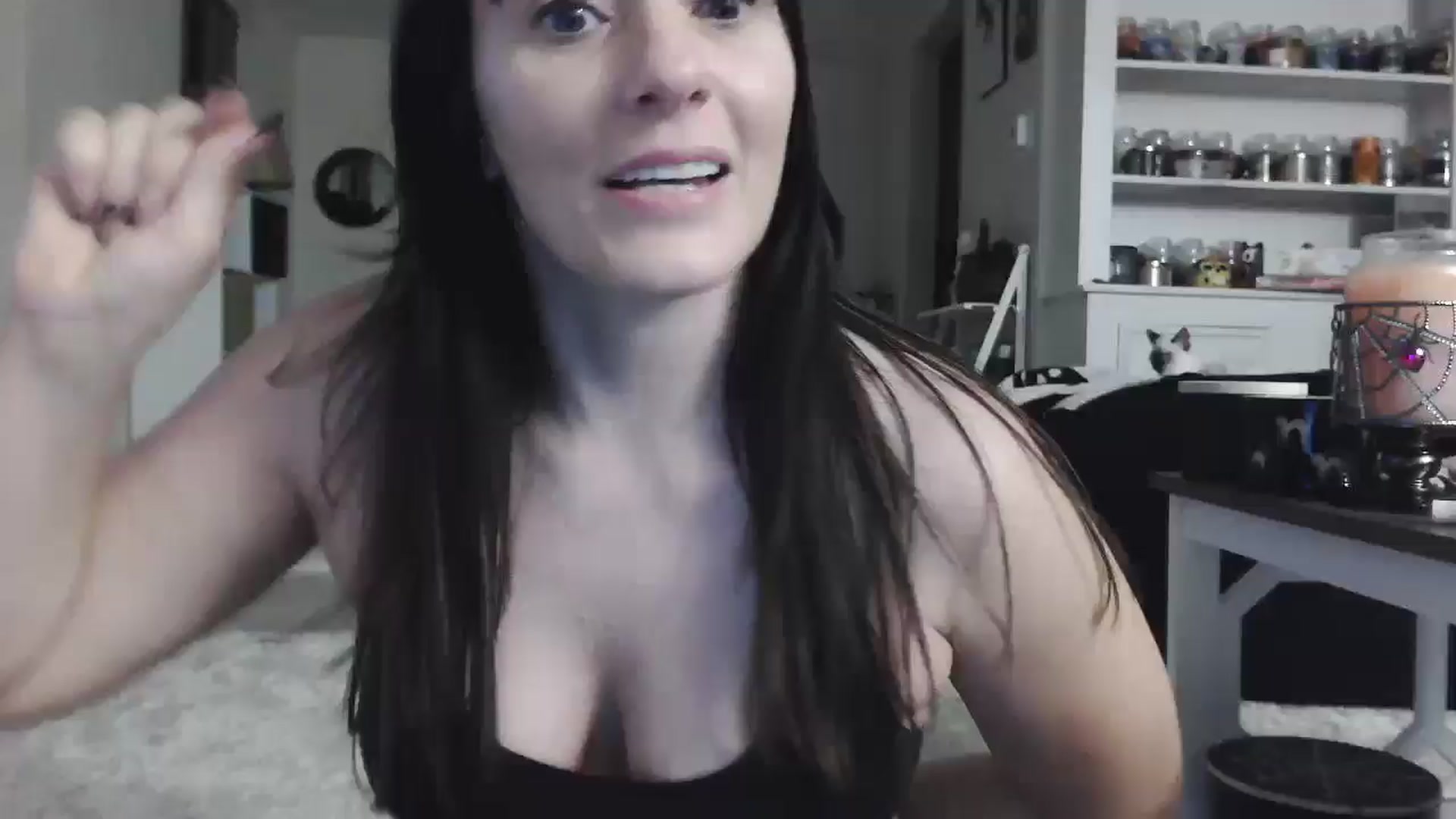 Gallery image thumbnail from CrystalLake's myfreecams stream on, 07/28/2024, 09:22 image 18 of 20