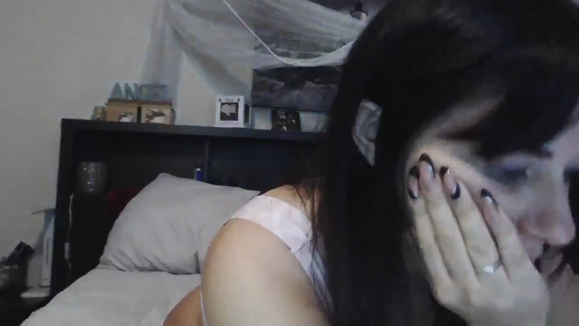 Gallery image thumbnail from CrystalLake's myfreecams stream on, 07/31/2024, 07:22 image 18 of 20
