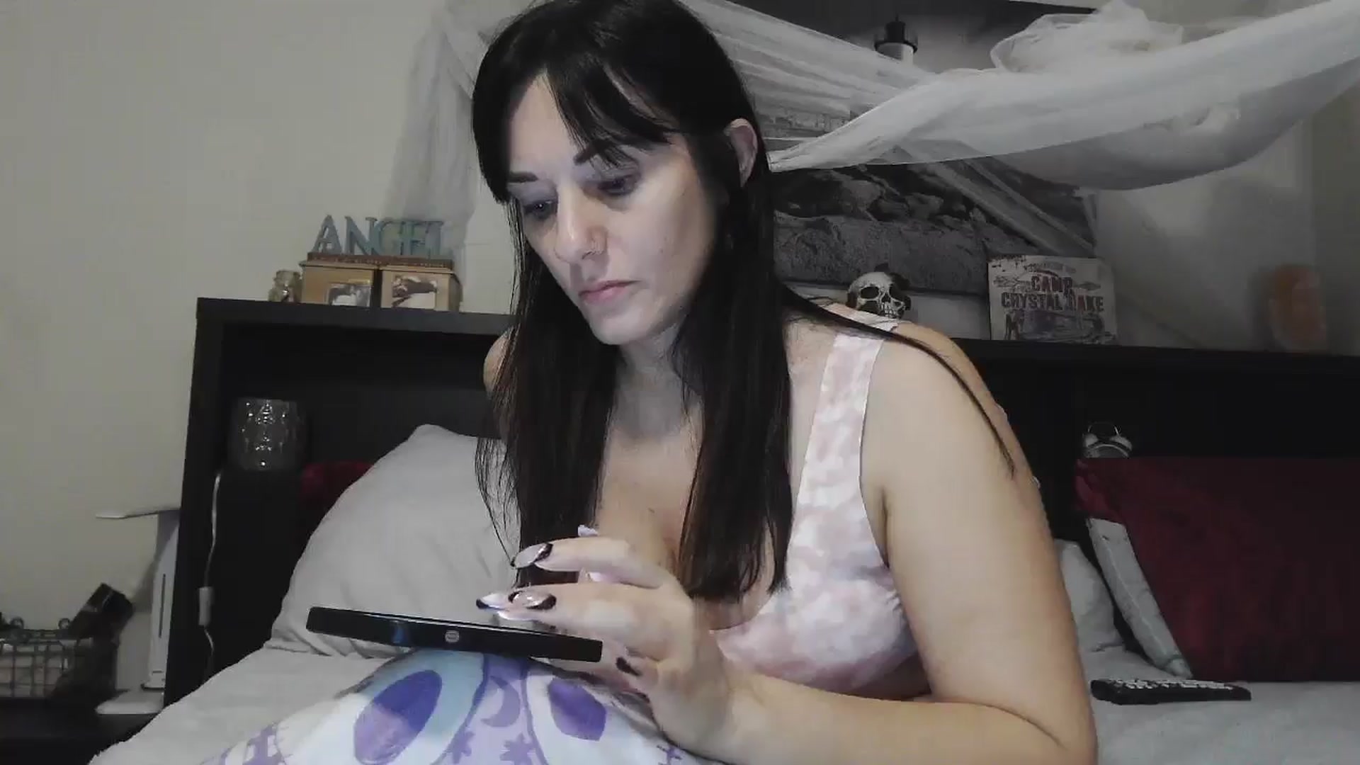 Gallery image thumbnail from CrystalLake's myfreecams stream on, 07/31/2024, 07:22 image 16 of 20