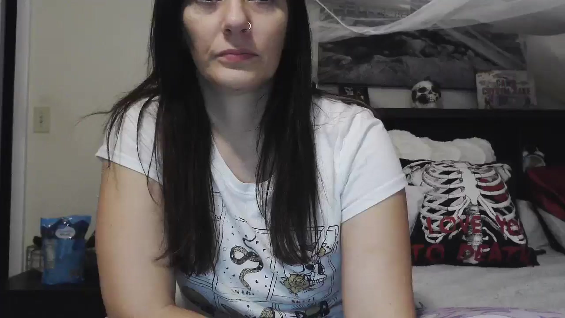 Gallery image thumbnail from CrystalLake's myfreecams stream on, 07/31/2024, 09:35 image 13 of 20