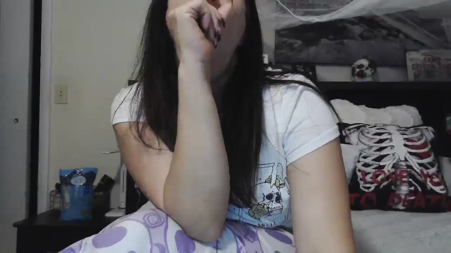 Gallery image thumbnail from CrystalLake's myfreecams stream on, 07/31/2024, 09:35 image 11 of 20