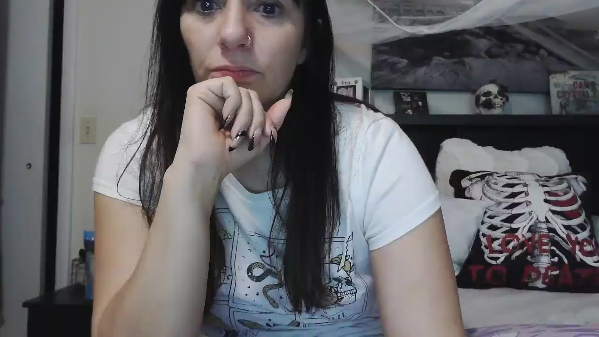 Gallery image thumbnail from CrystalLake's myfreecams stream on, 07/31/2024, 09:35 image 3 of 20
