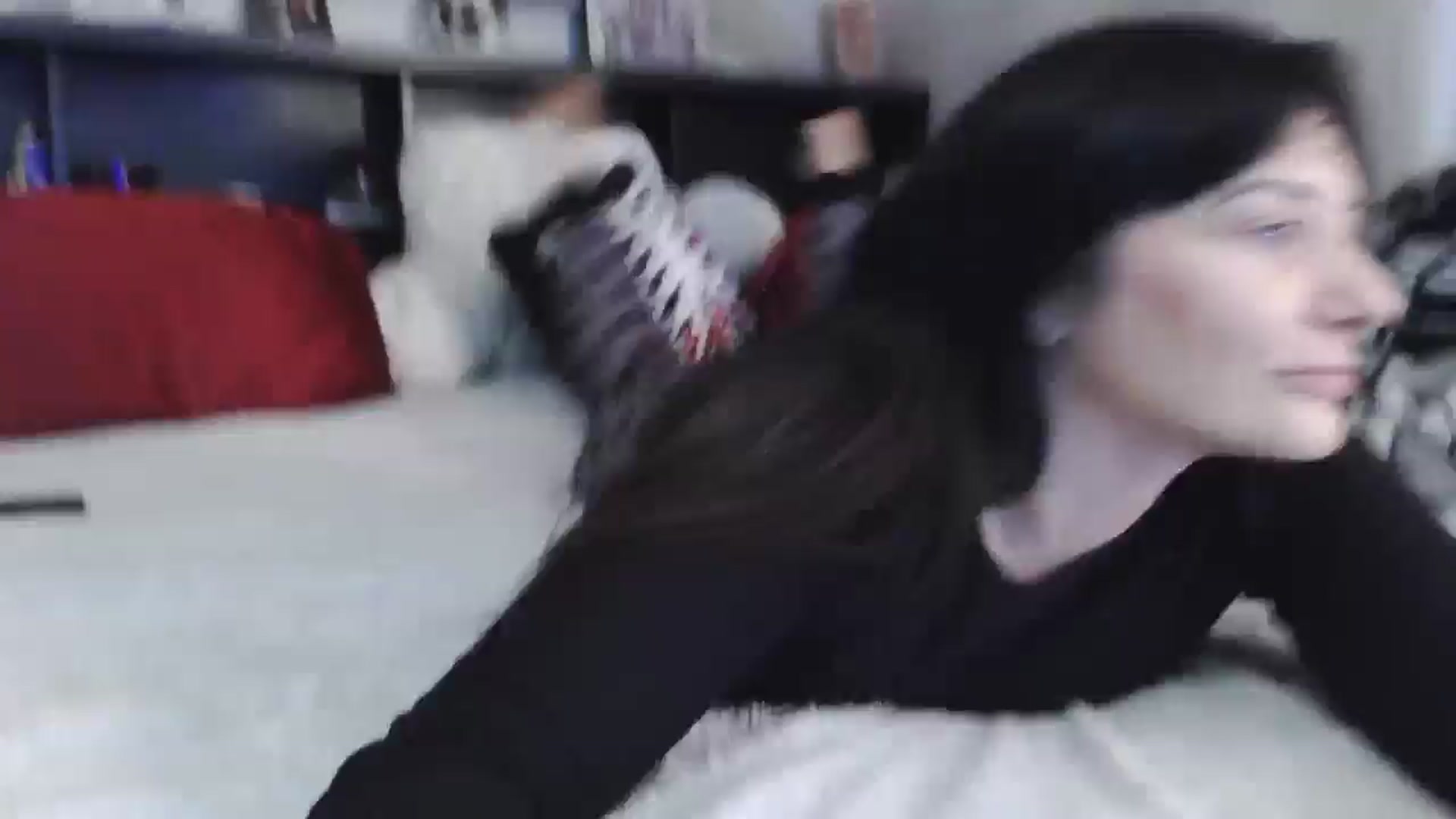 Gallery image thumbnail from CrystalLake's myfreecams stream on, 08/04/2024, 06:50 image 14 of 20