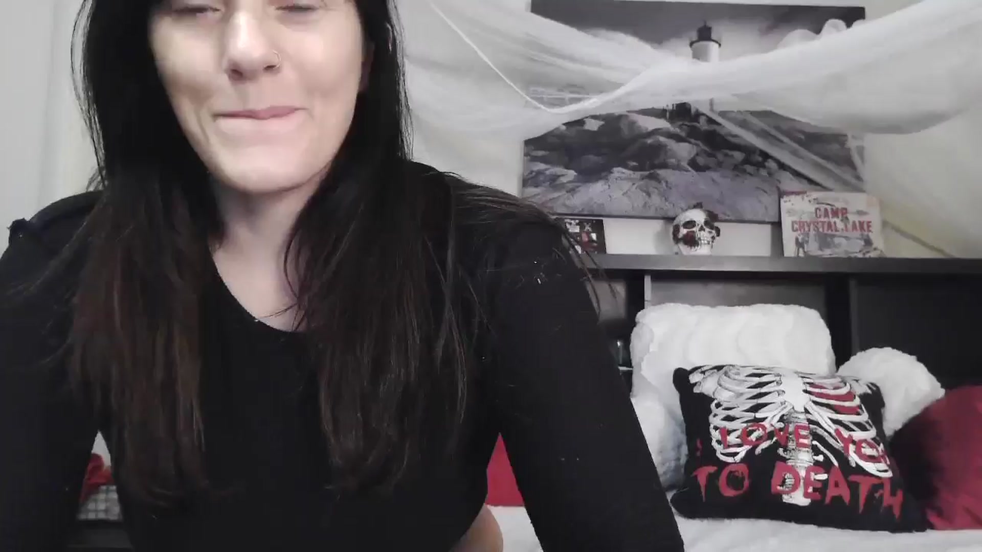 Gallery image thumbnail from CrystalLake's myfreecams stream on, 08/04/2024, 06:50 image 6 of 20