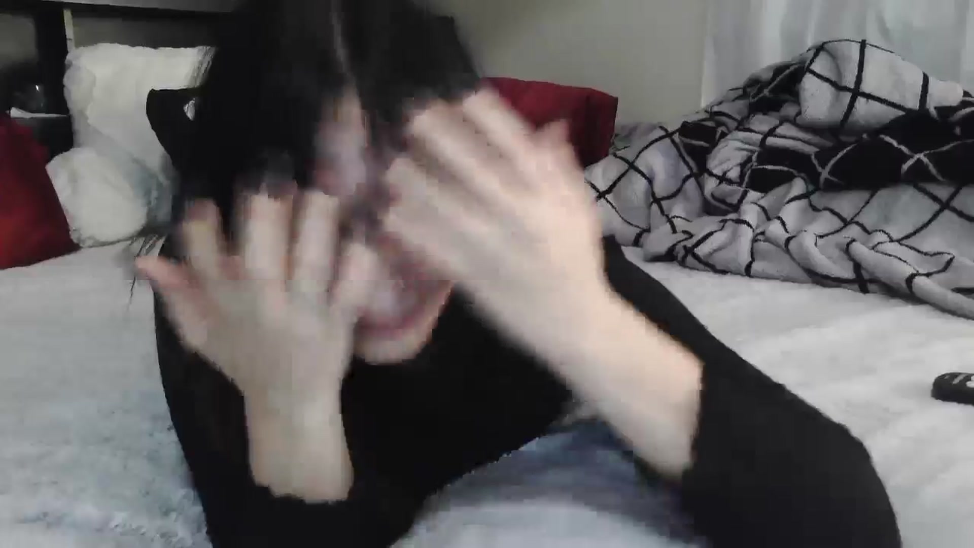 Gallery image thumbnail from CrystalLake's myfreecams stream on, 08/04/2024, 06:50 image 20 of 20