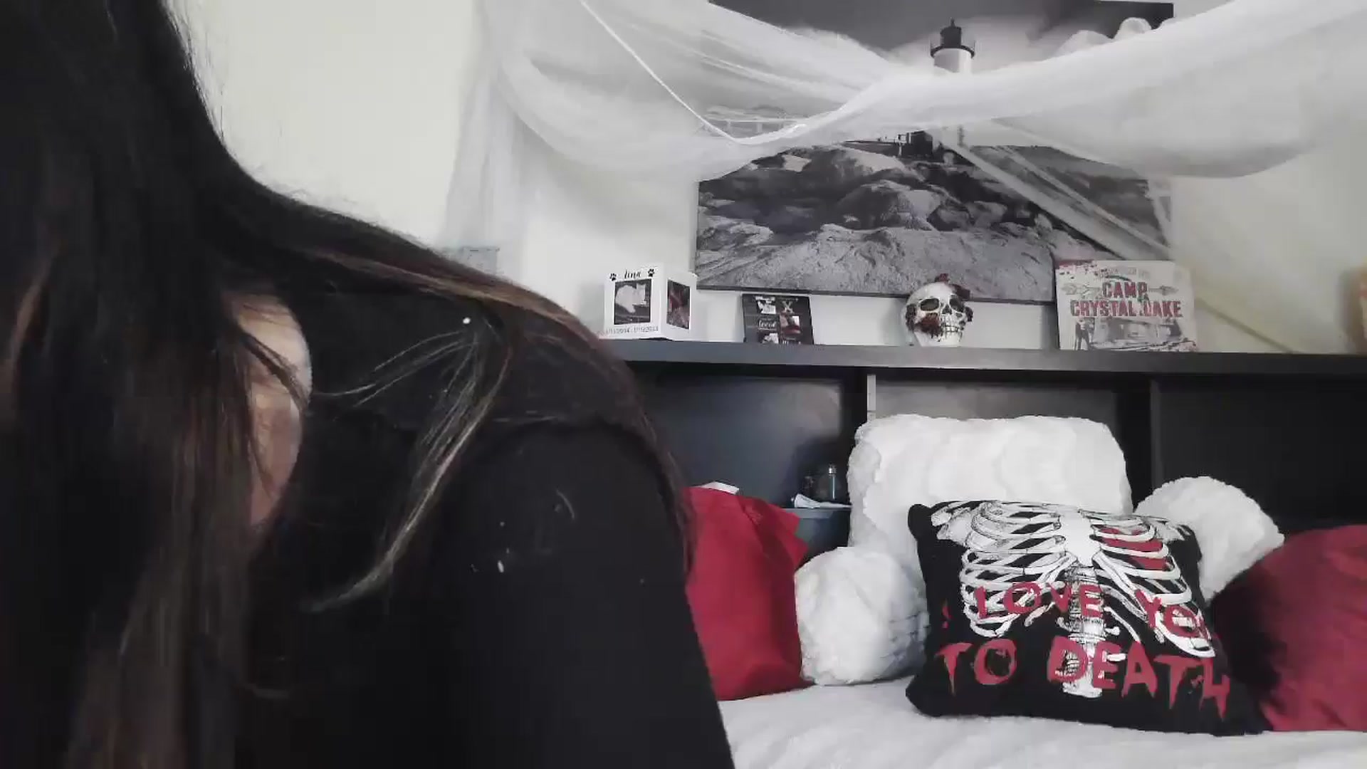 Gallery image thumbnail from CrystalLake's myfreecams stream on, 08/04/2024, 06:50 image 2 of 20