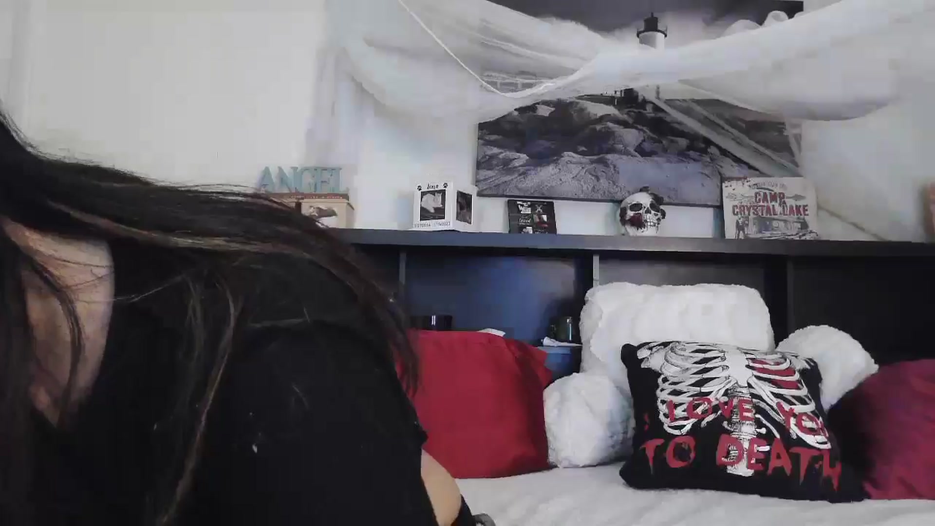 Gallery image thumbnail from CrystalLake's myfreecams stream on, 08/04/2024, 06:50 image 3 of 20