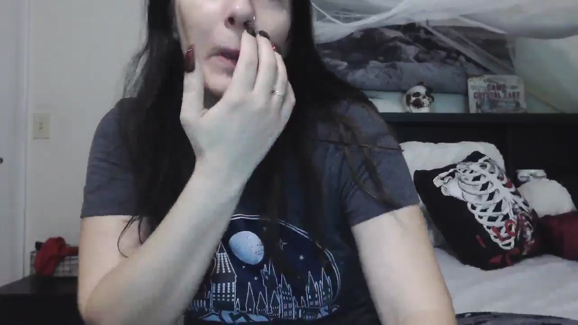 Gallery image thumbnail from CrystalLake's myfreecams stream on, 08/04/2024, 07:48 image 14 of 20