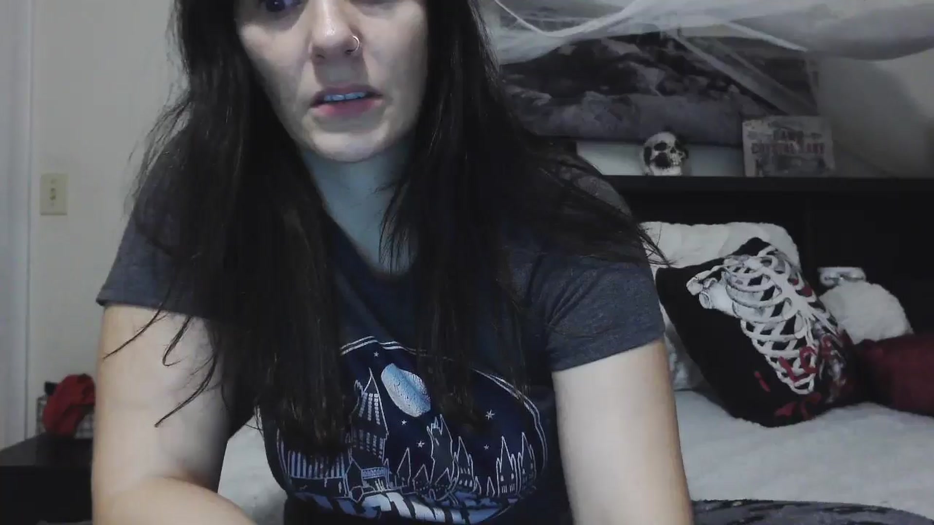 Gallery image thumbnail from CrystalLake's myfreecams stream on, 08/04/2024, 07:48 image 15 of 20