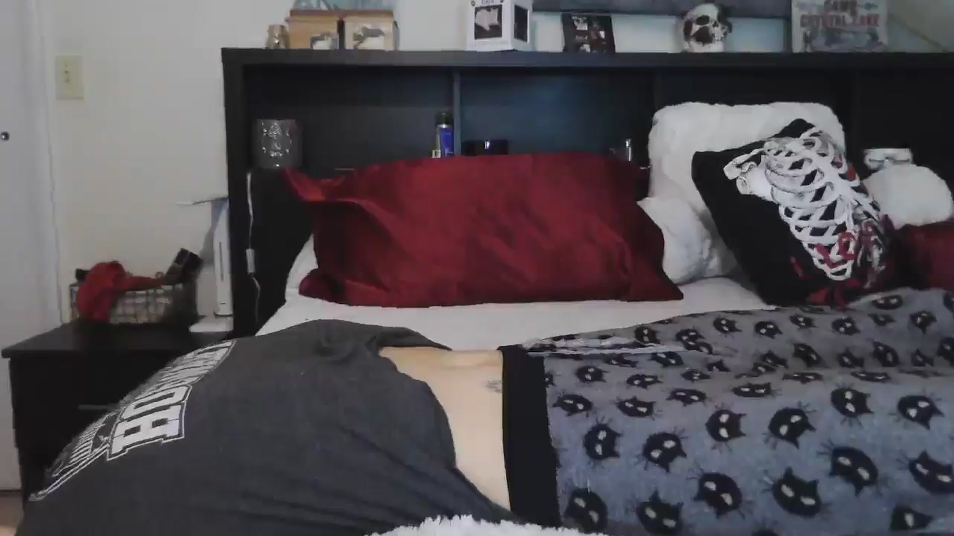 Gallery image thumbnail from CrystalLake's myfreecams stream on, 08/04/2024, 07:48 image 16 of 20