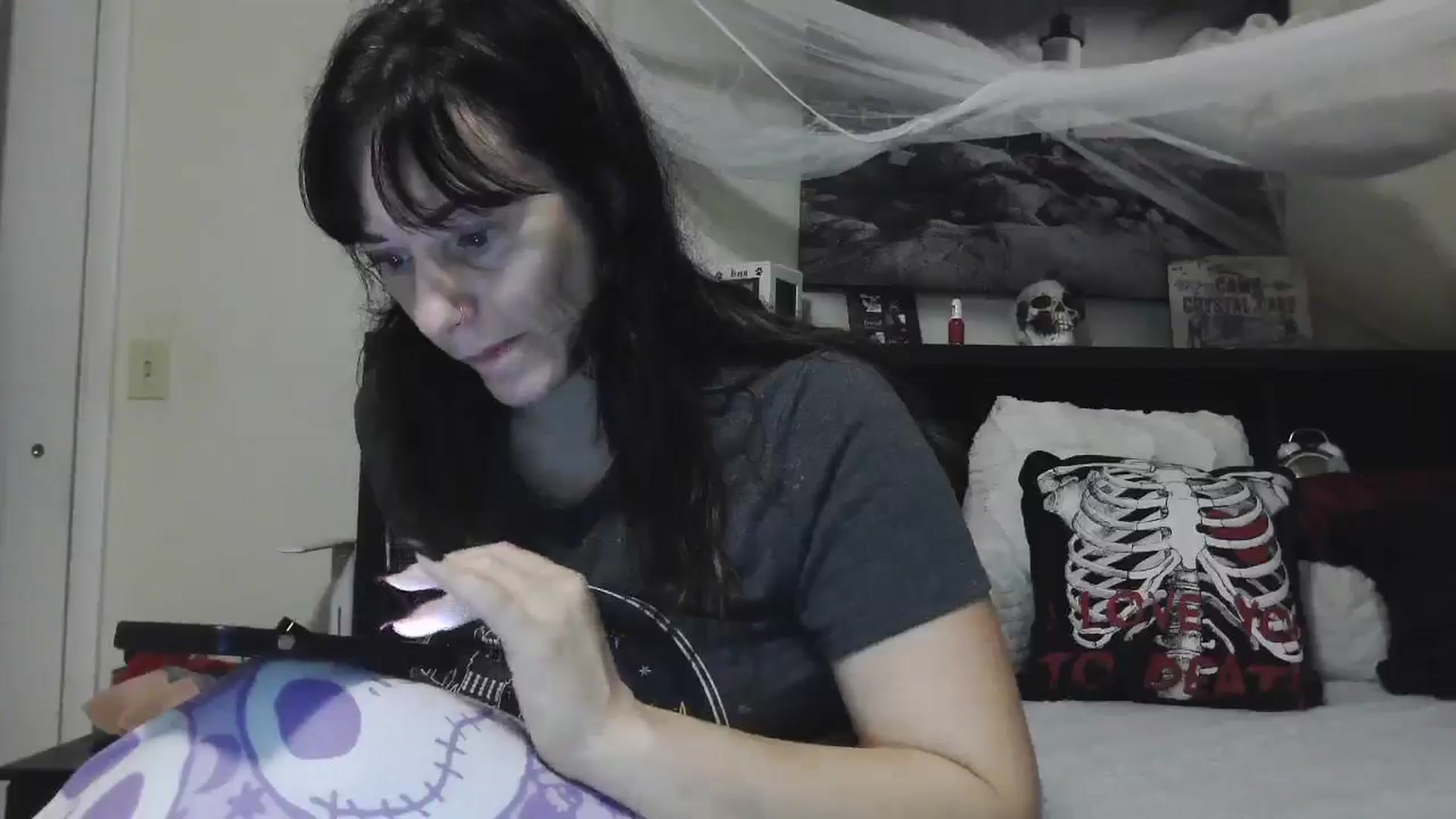 Gallery image thumbnail from CrystalLake's myfreecams stream on, 08/05/2024, 09:10 image 11 of 20