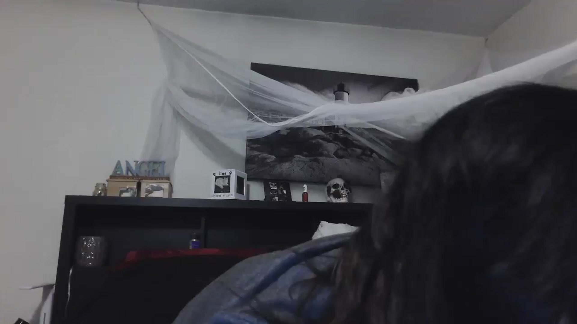 Gallery image thumbnail from CrystalLake's myfreecams stream on, 08/05/2024, 09:10 image 18 of 20