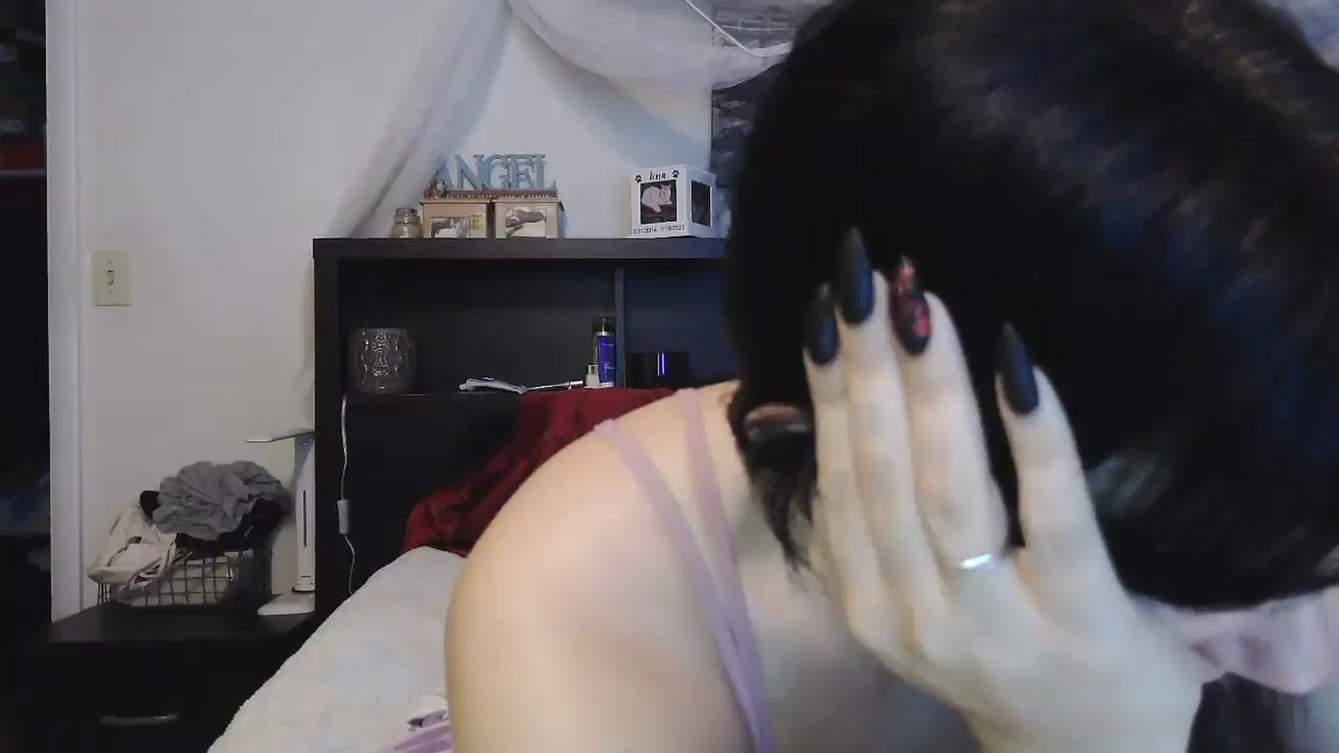 Gallery image thumbnail from CrystalLake's myfreecams stream on, 08/06/2024, 08:02 image 18 of 20