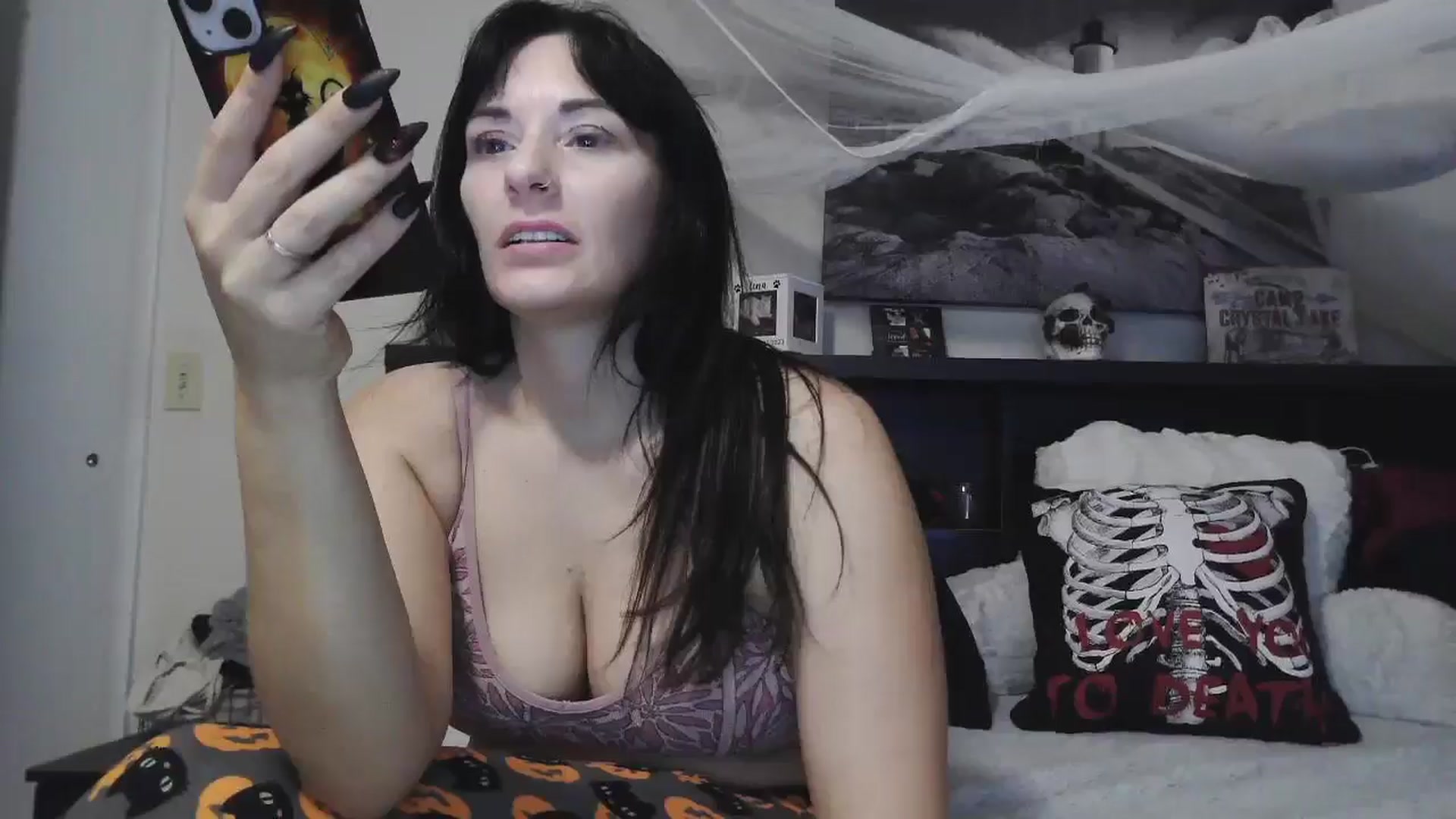 Gallery image thumbnail from CrystalLake's myfreecams stream on, 08/07/2024, 07:09 image 2 of 20