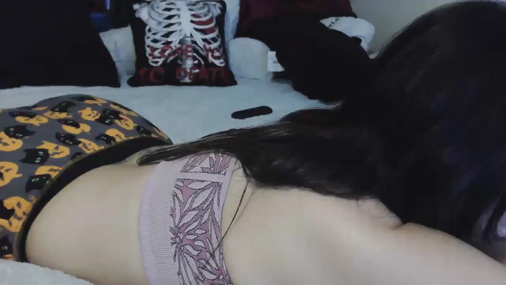 Gallery image thumbnail from CrystalLake's myfreecams stream on, 08/07/2024, 07:09 image 15 of 20