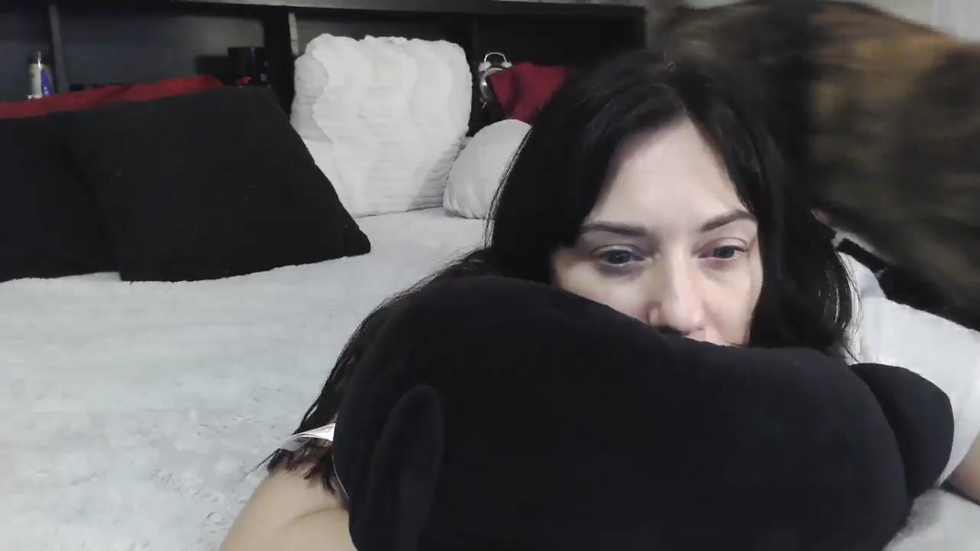 Gallery image thumbnail from CrystalLake's myfreecams stream on, 08/08/2024, 06:14 image 11 of 20