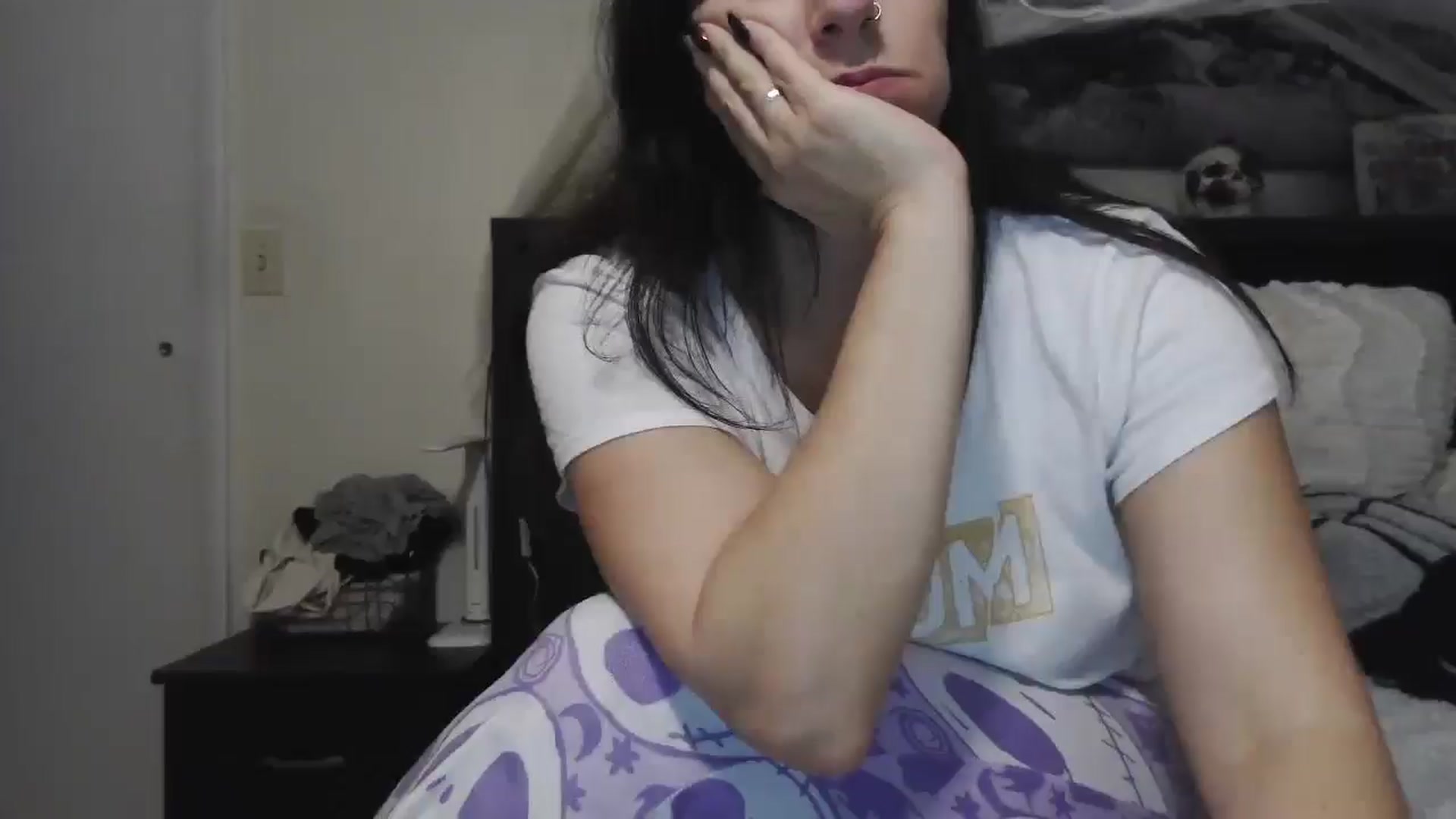 Gallery image thumbnail from CrystalLake's myfreecams stream on, 08/08/2024, 09:00 image 4 of 20