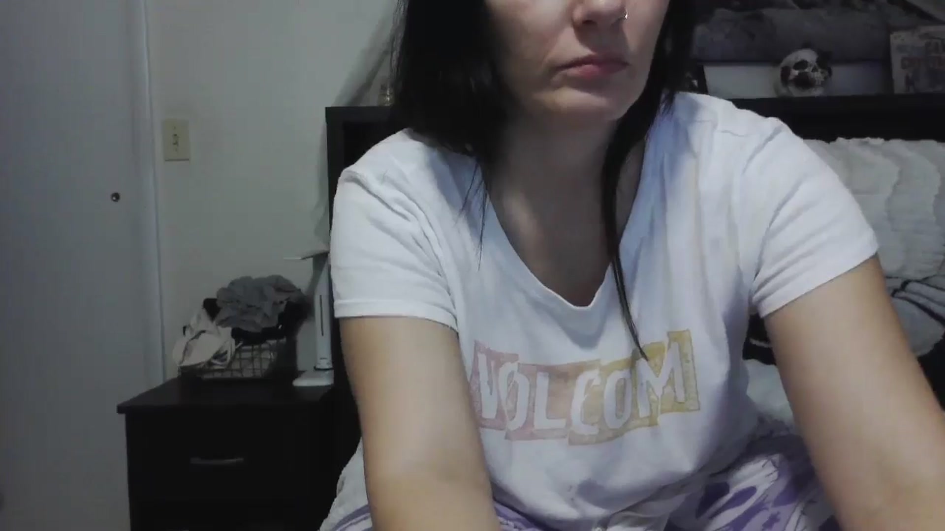 Gallery image thumbnail from CrystalLake's myfreecams stream on, 08/08/2024, 09:00 image 8 of 20