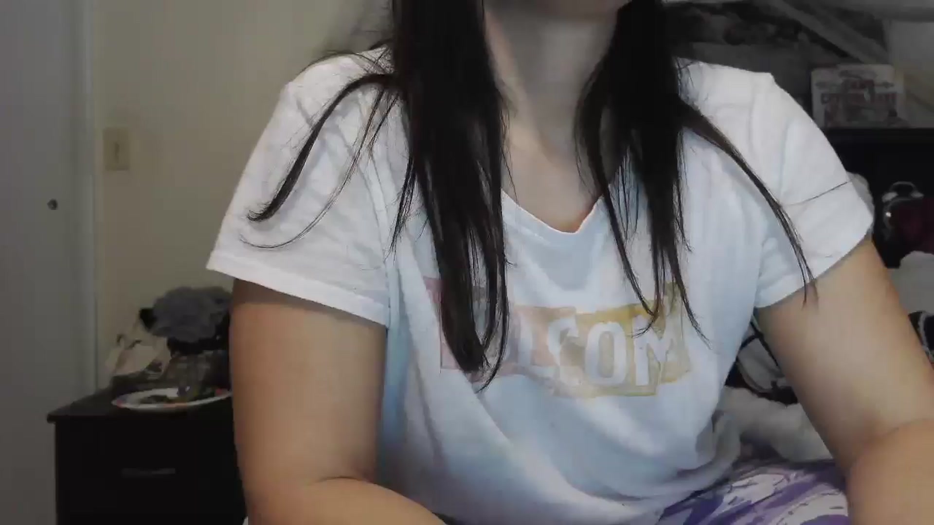 Gallery image thumbnail from CrystalLake's myfreecams stream on, 08/08/2024, 09:00 image 17 of 20