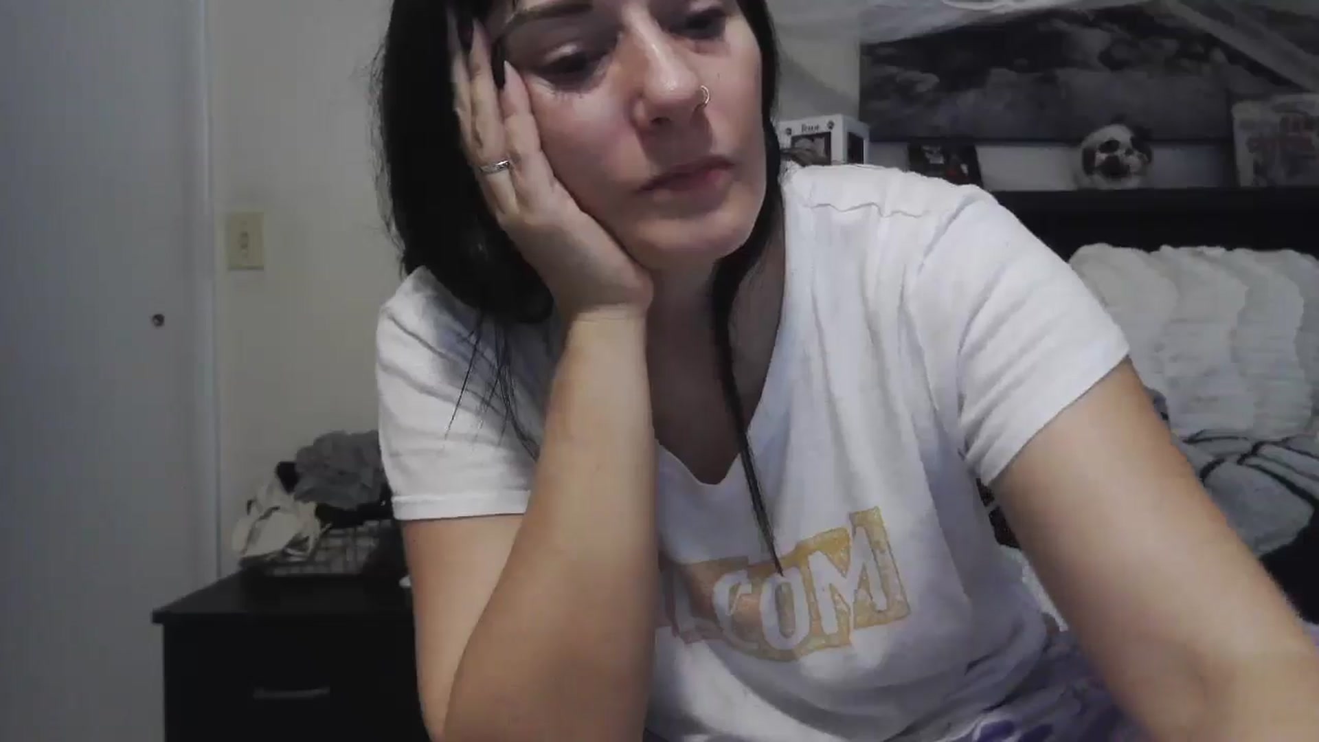 Gallery image thumbnail from CrystalLake's myfreecams stream on, 08/08/2024, 09:00 image 7 of 20
