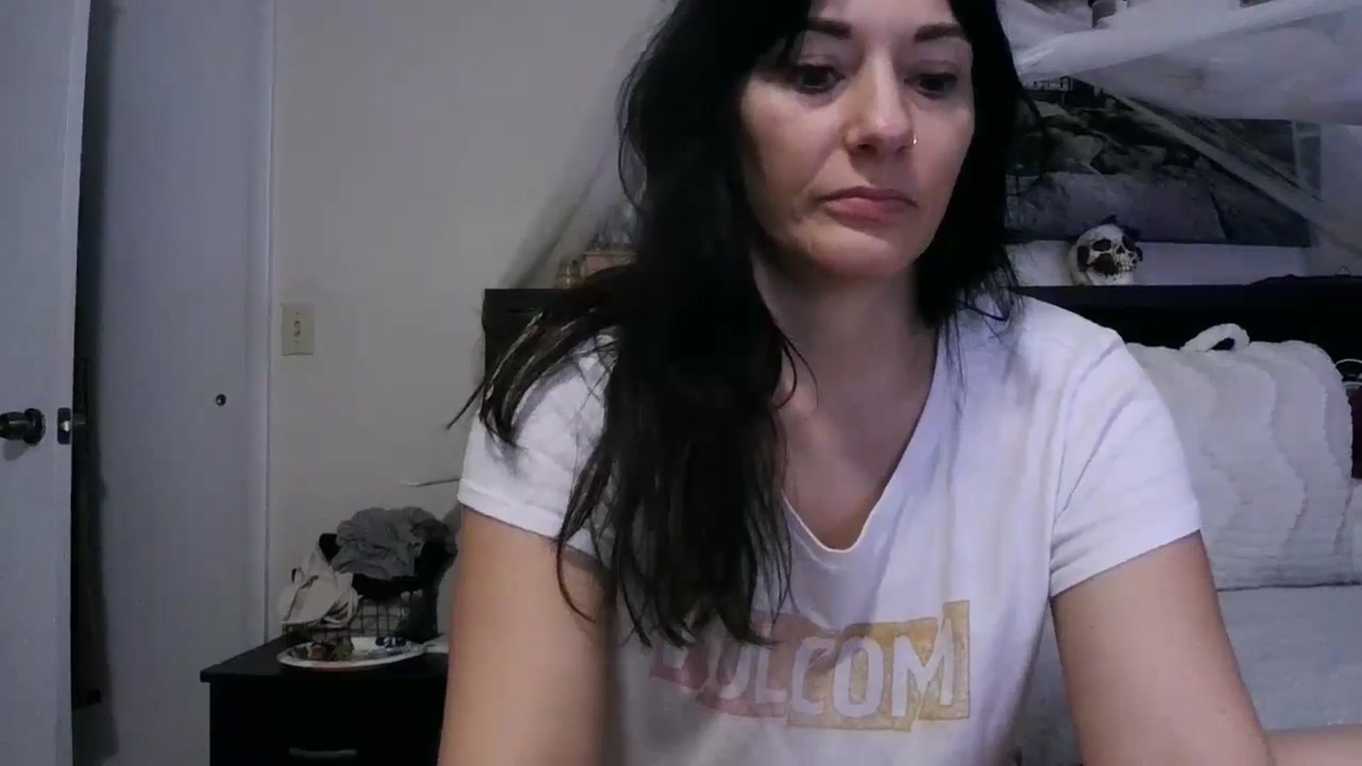 Gallery image thumbnail from CrystalLake's myfreecams stream on, 08/09/2024, 10:46 image 13 of 20