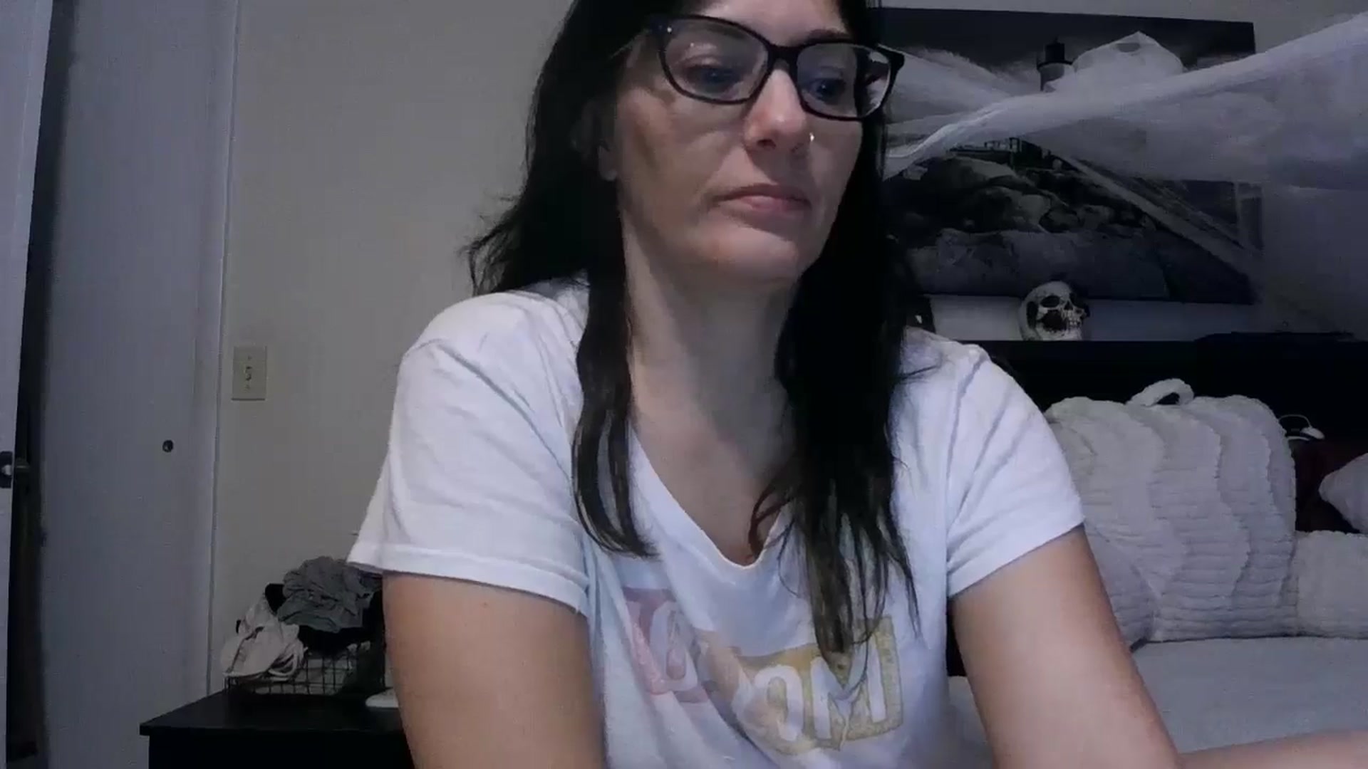 Gallery image thumbnail from CrystalLake's myfreecams stream on, 08/09/2024, 10:46 image 17 of 20