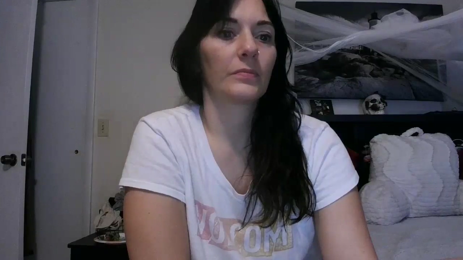 Gallery image thumbnail from CrystalLake's myfreecams stream on, 08/09/2024, 10:46 image 12 of 20